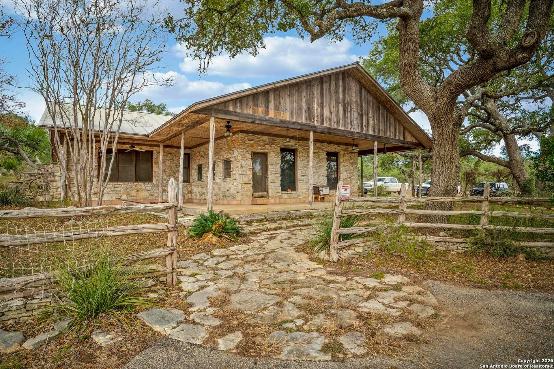 360 Kirk Ln