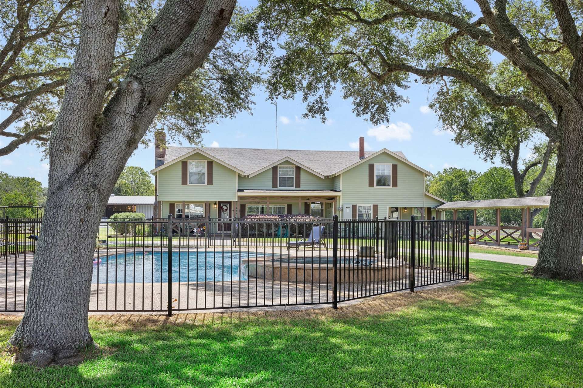 6541 Eagle Nest Acres