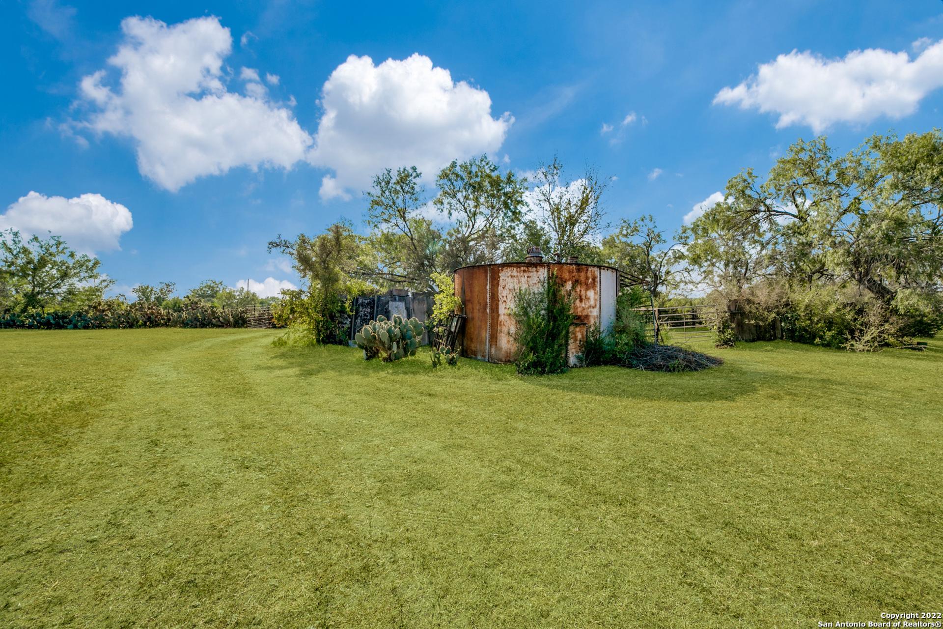 000 Cr 145, KENEDY, TX, 78119
