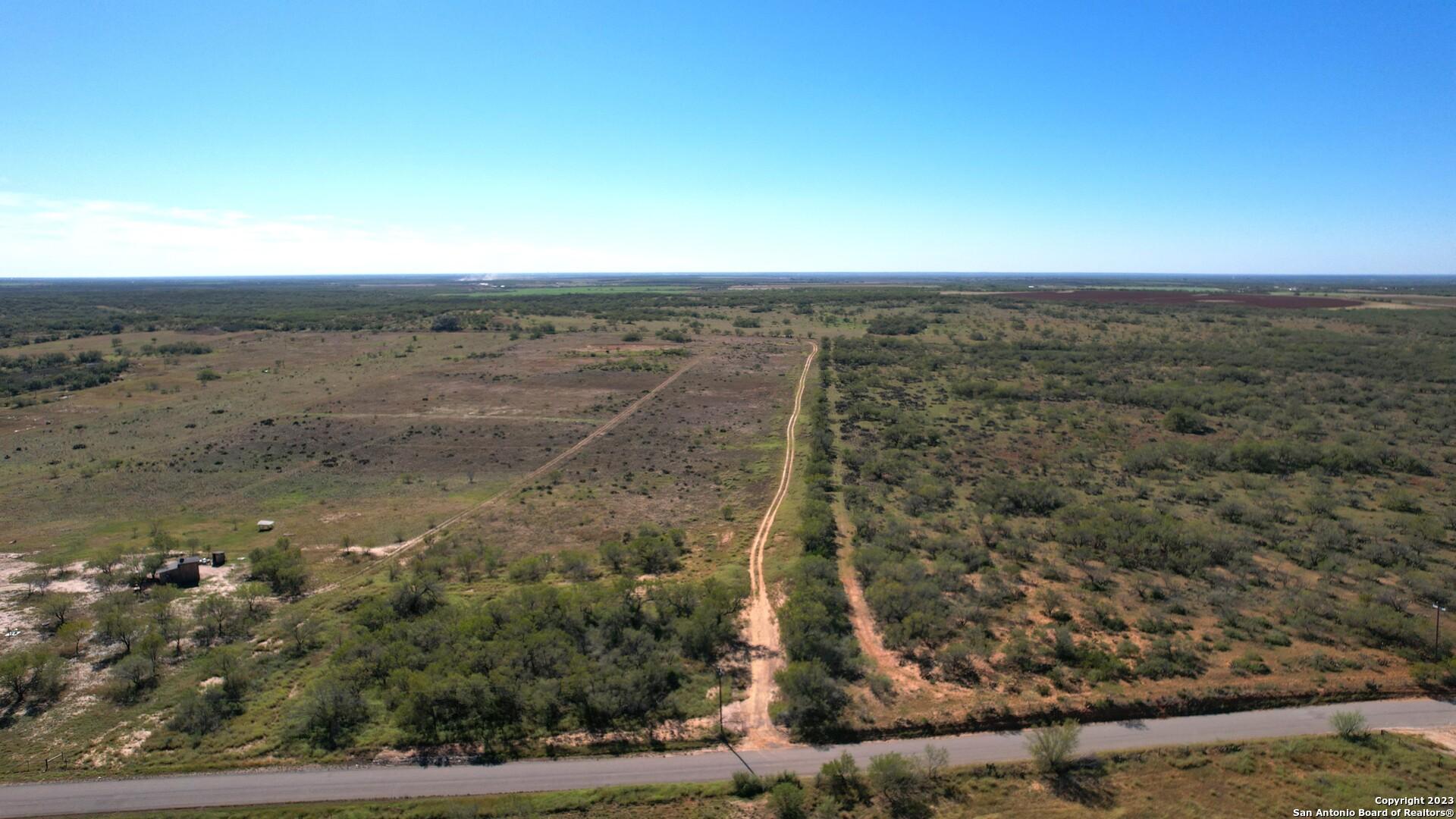 1913 County Road 3000, PEARSALL, TX, 78061