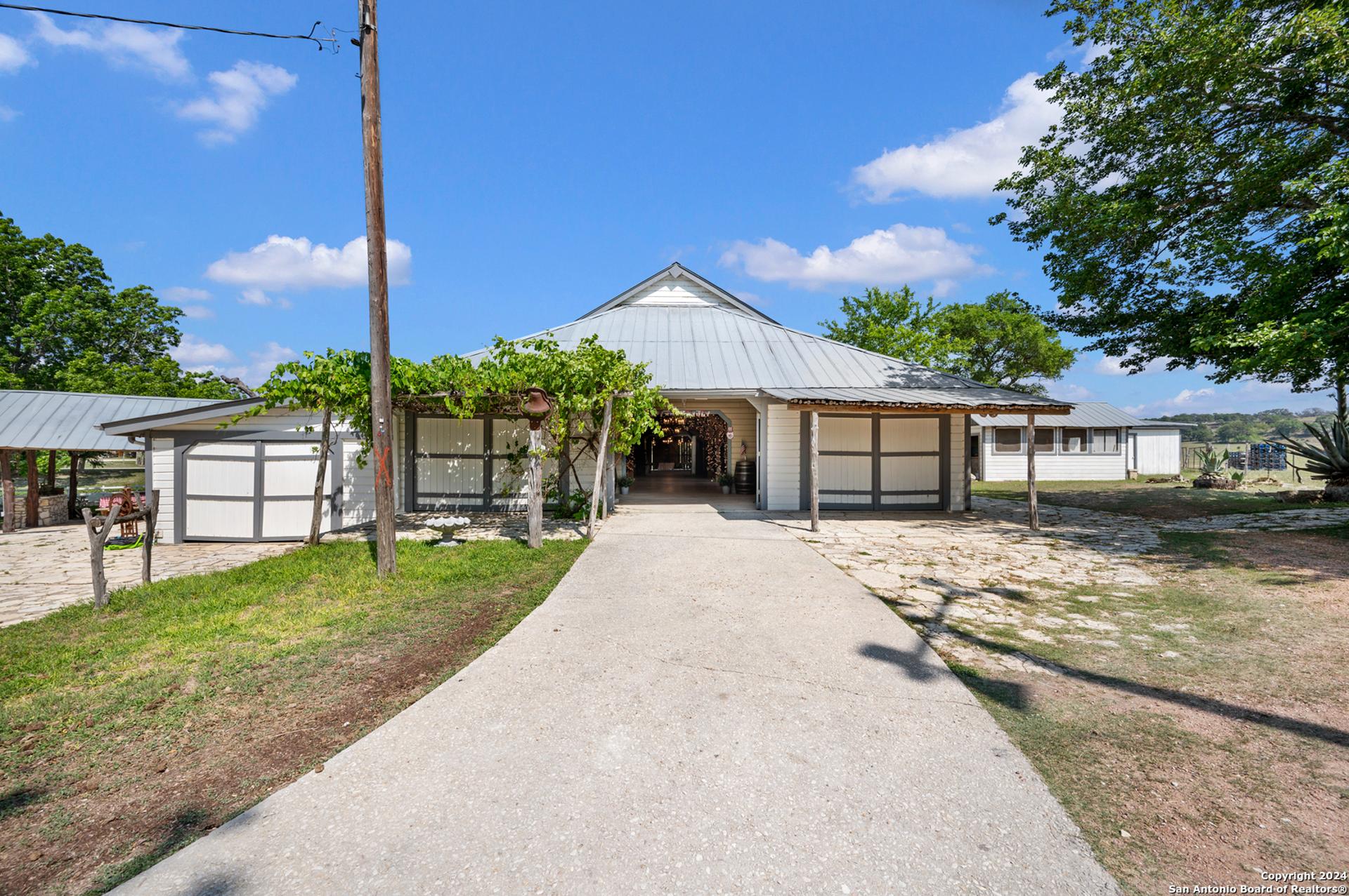 103 waring welfare, BOERNE, TX, 78006