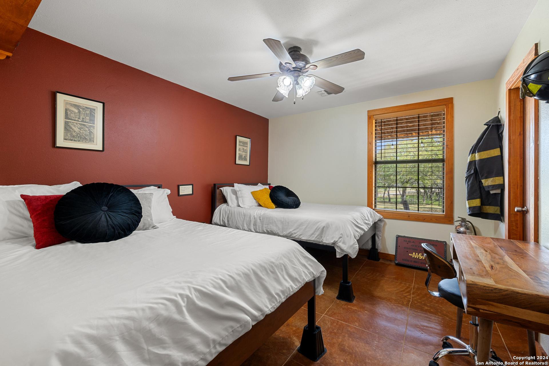 2631 us highway 281, JOHNSONCIT, TX, 78636