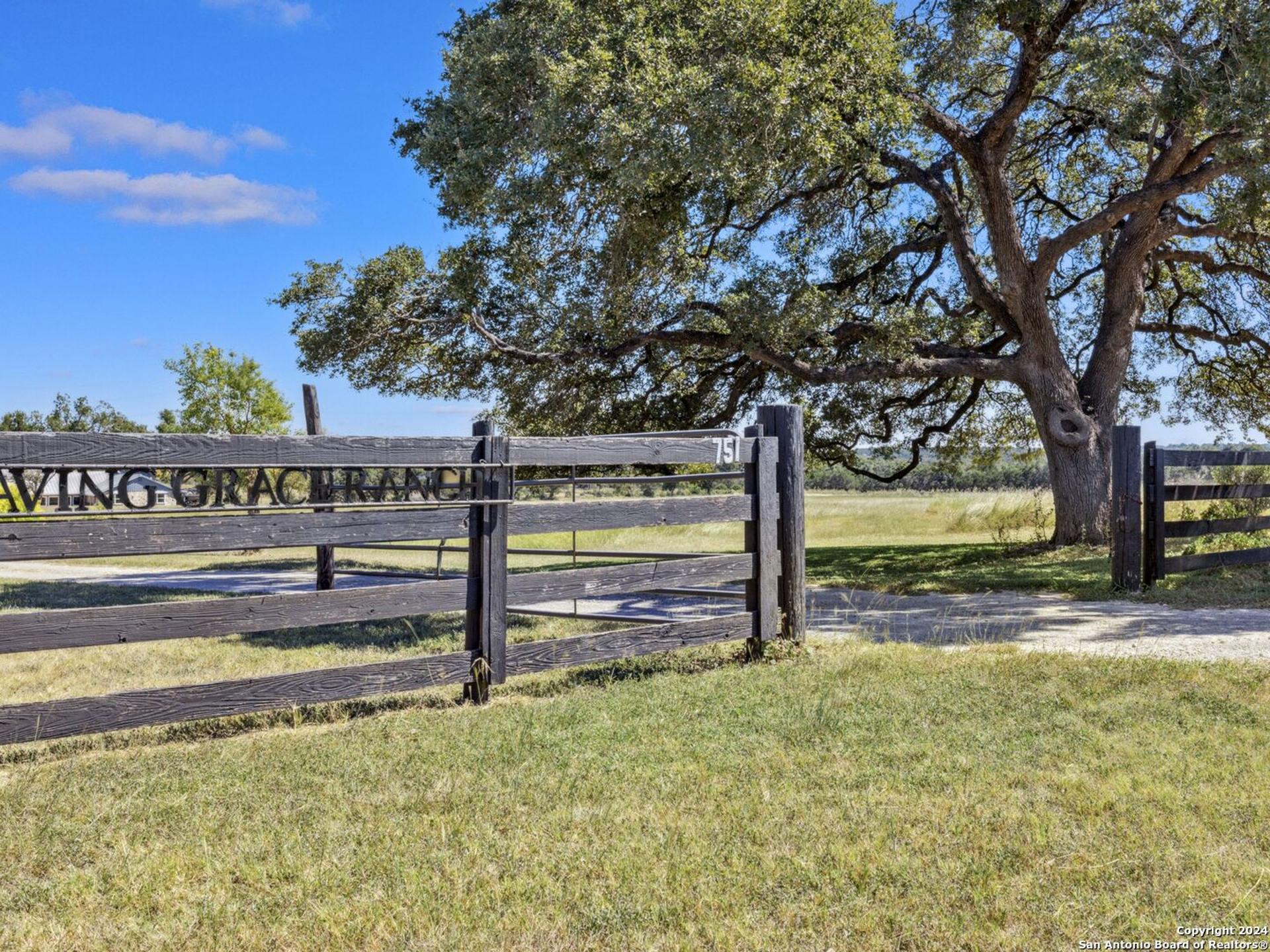 751 SHEARER RD, BULVERDE, TX, 78163-2853