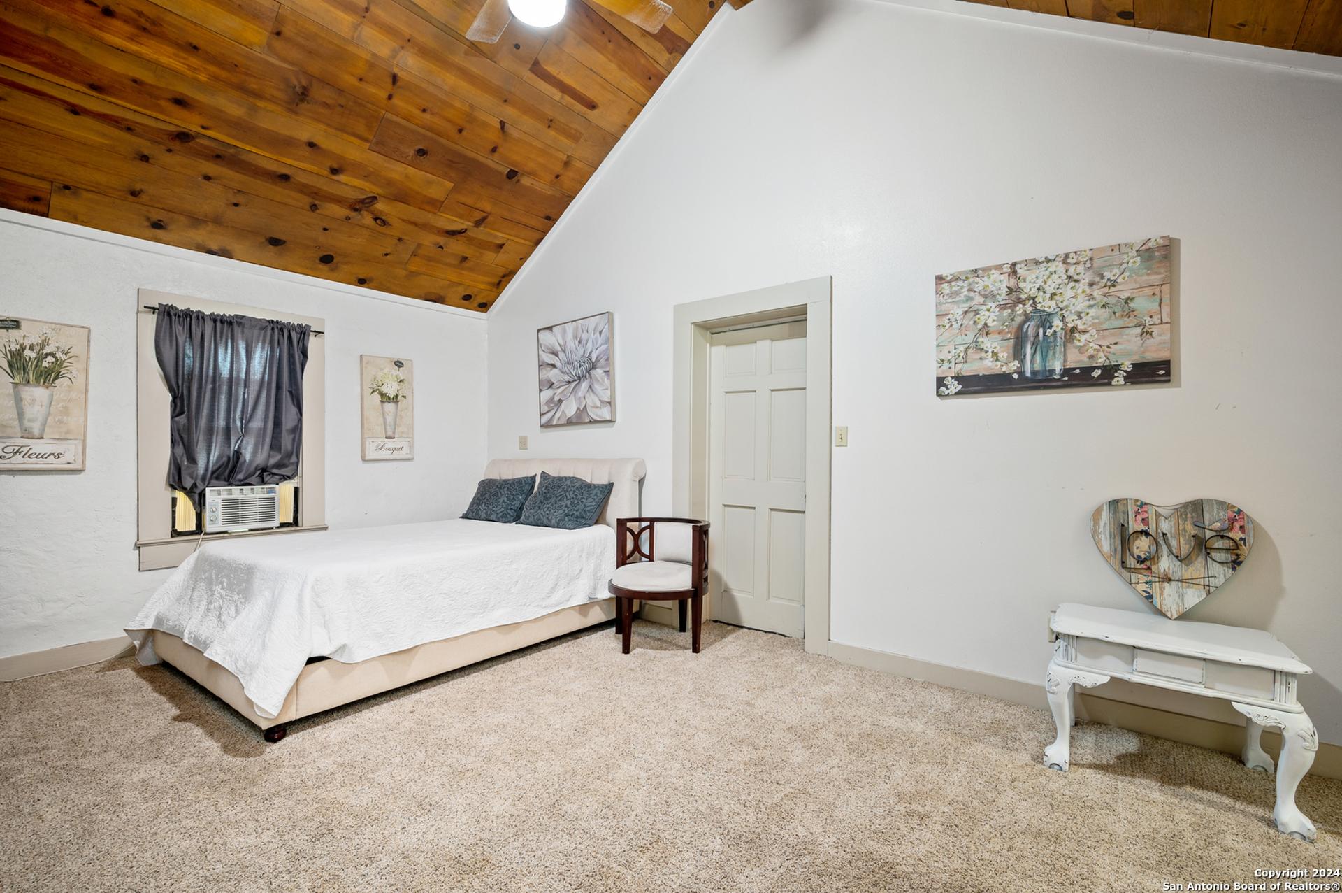 109 waring welfare, BOERNE, TX, 78006