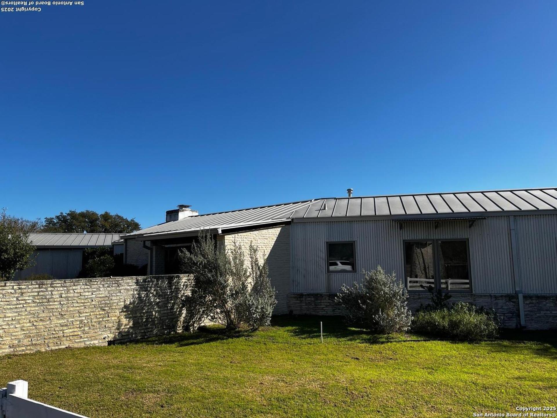 205 CRABAPPLE RD, KENDALIA, TX, 78027-1902