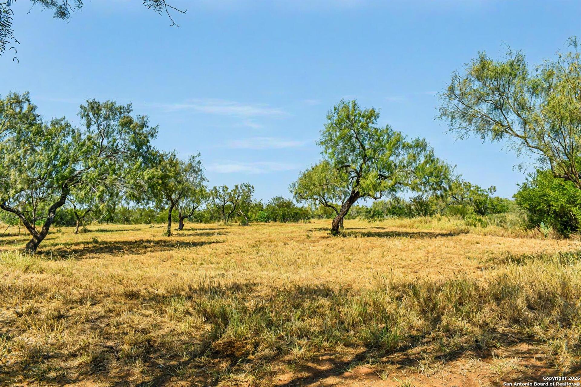 20757 US Highway 83, LAREDO, TX, 78045