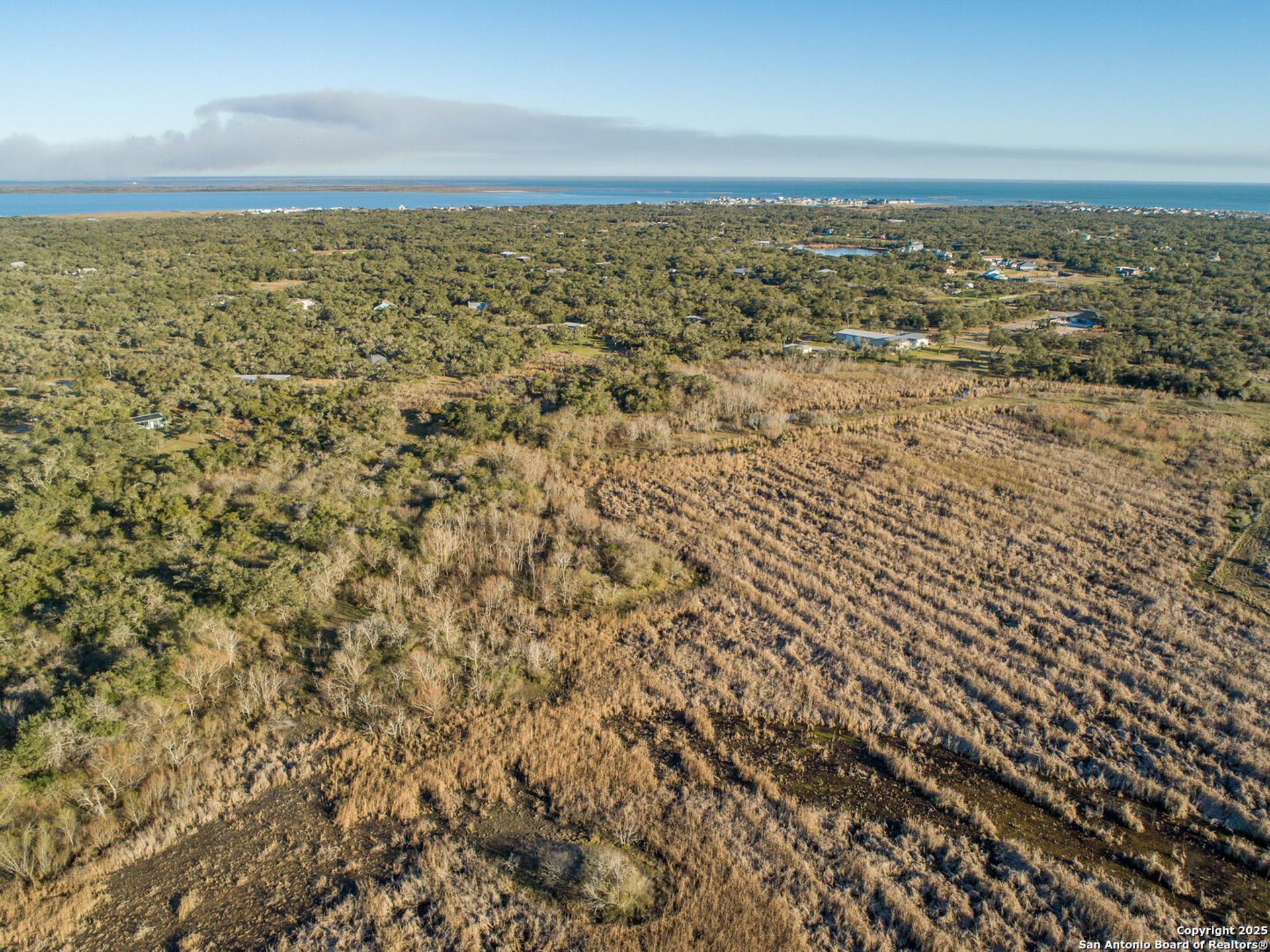 6498 Hwy 35 N, ROCKPORT, TX, 78382