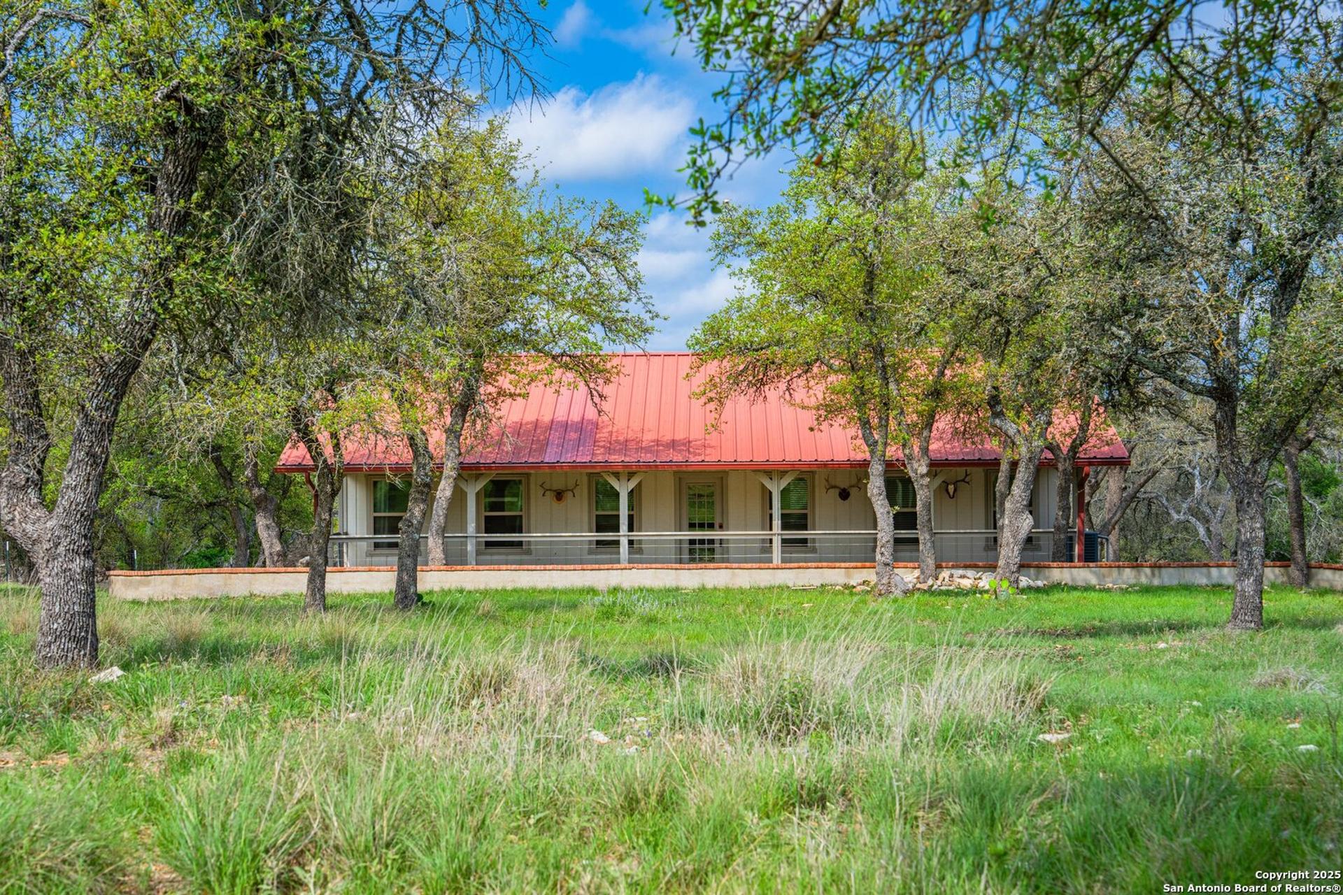 563 J B Road, HARPER, TX, 78631