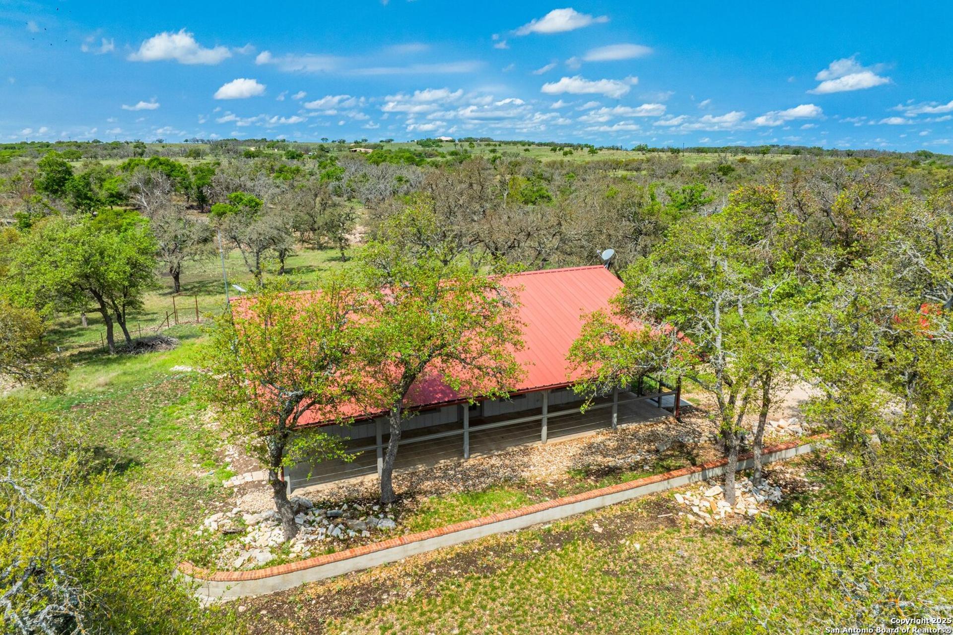 563 J B Road, HARPER, TX, 78631