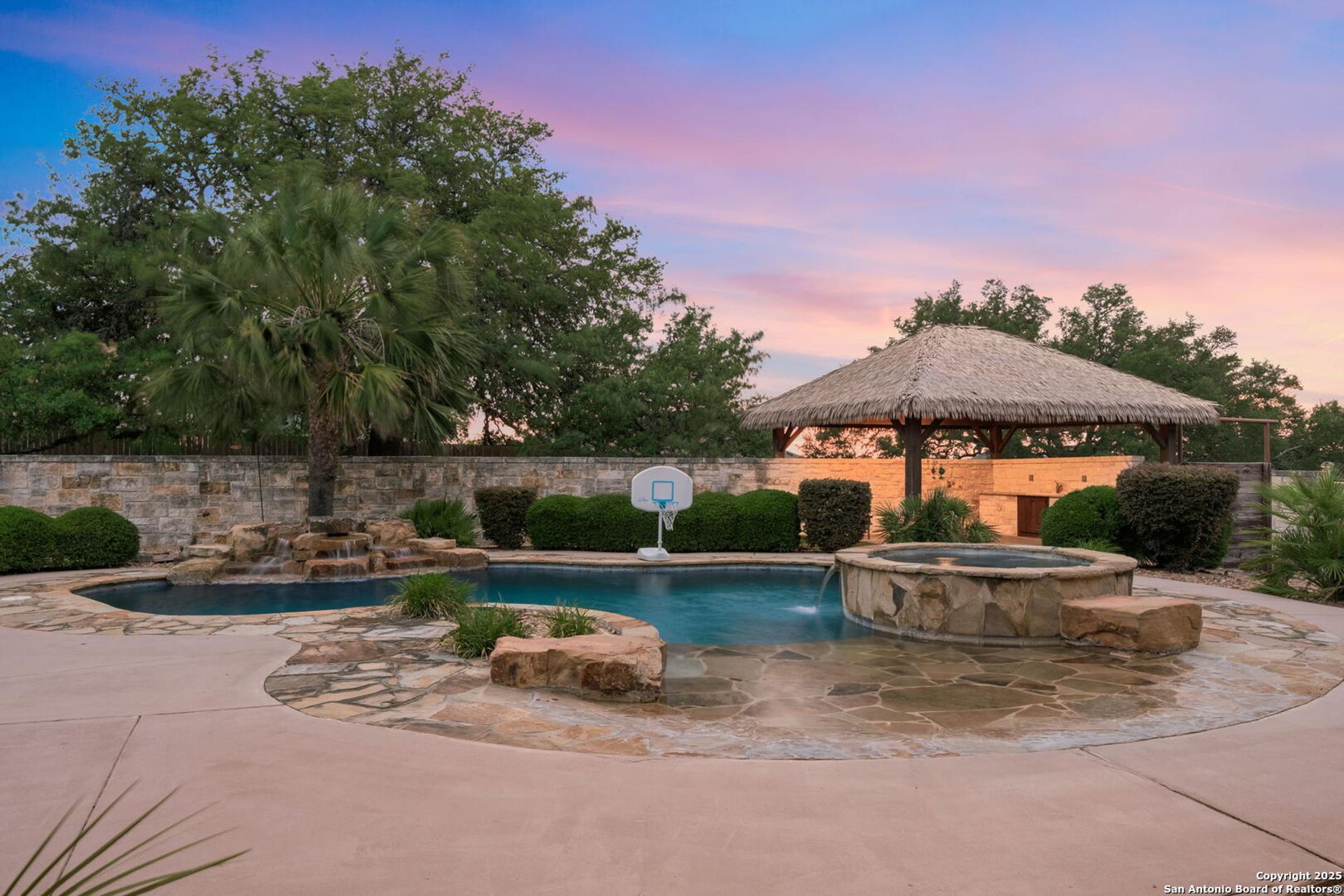 208 Cascade Caverns, BOERNE, TX, 78015
