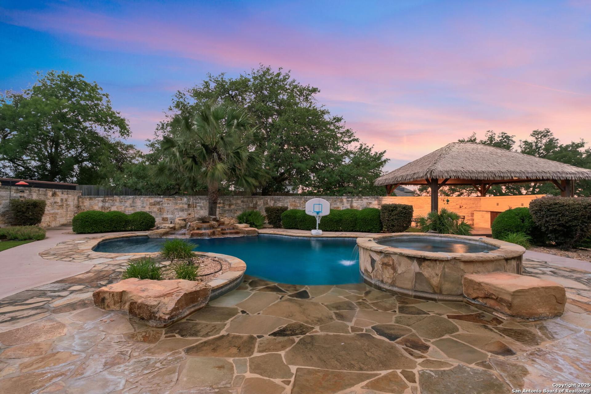 208 Cascade Caverns, BOERNE, TX, 78015