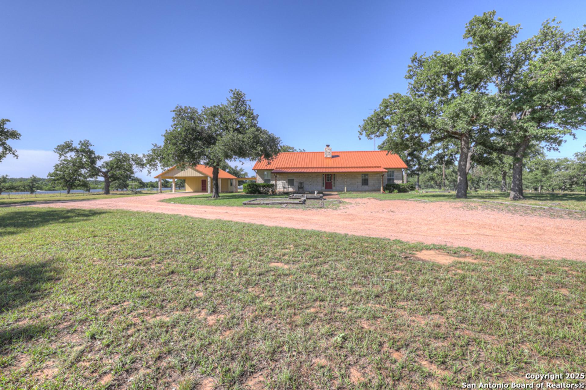 82 Bell Mountain, WILLOWCITY, TX, 78675