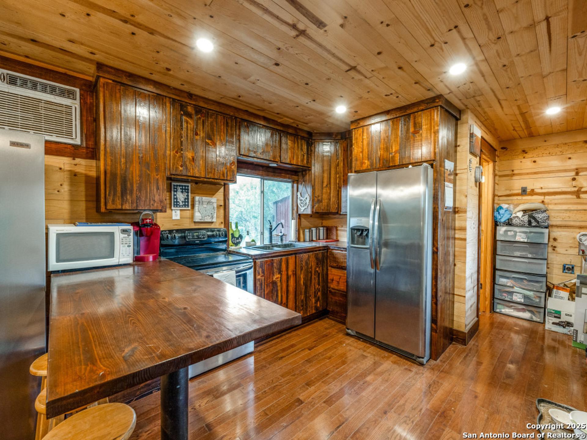 2831 county road 430, PLEASANTON, TX, 78064