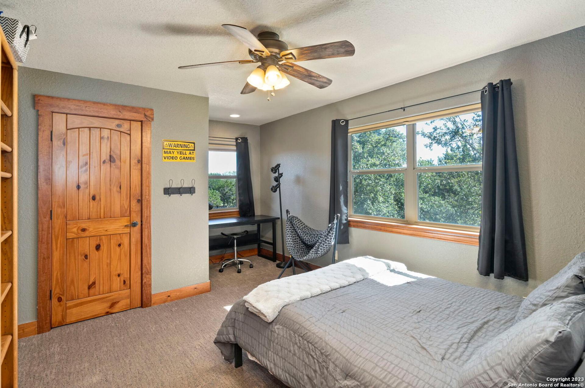 849 MADRONA RIDGE DR, BANDERA, TX, 78003-4564