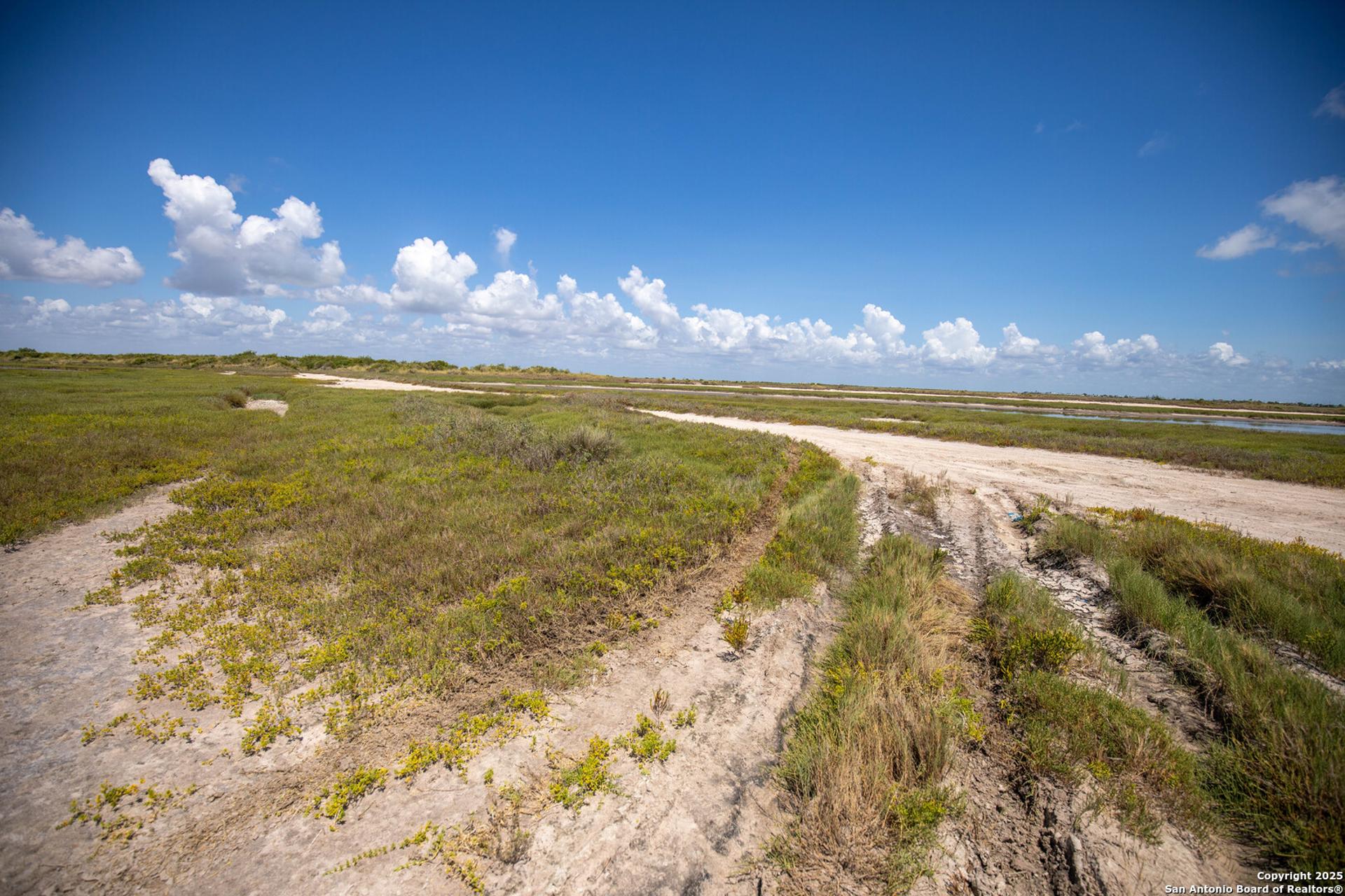 602-698 Cape Velero Dr, ROCKPORT, TX, 78382