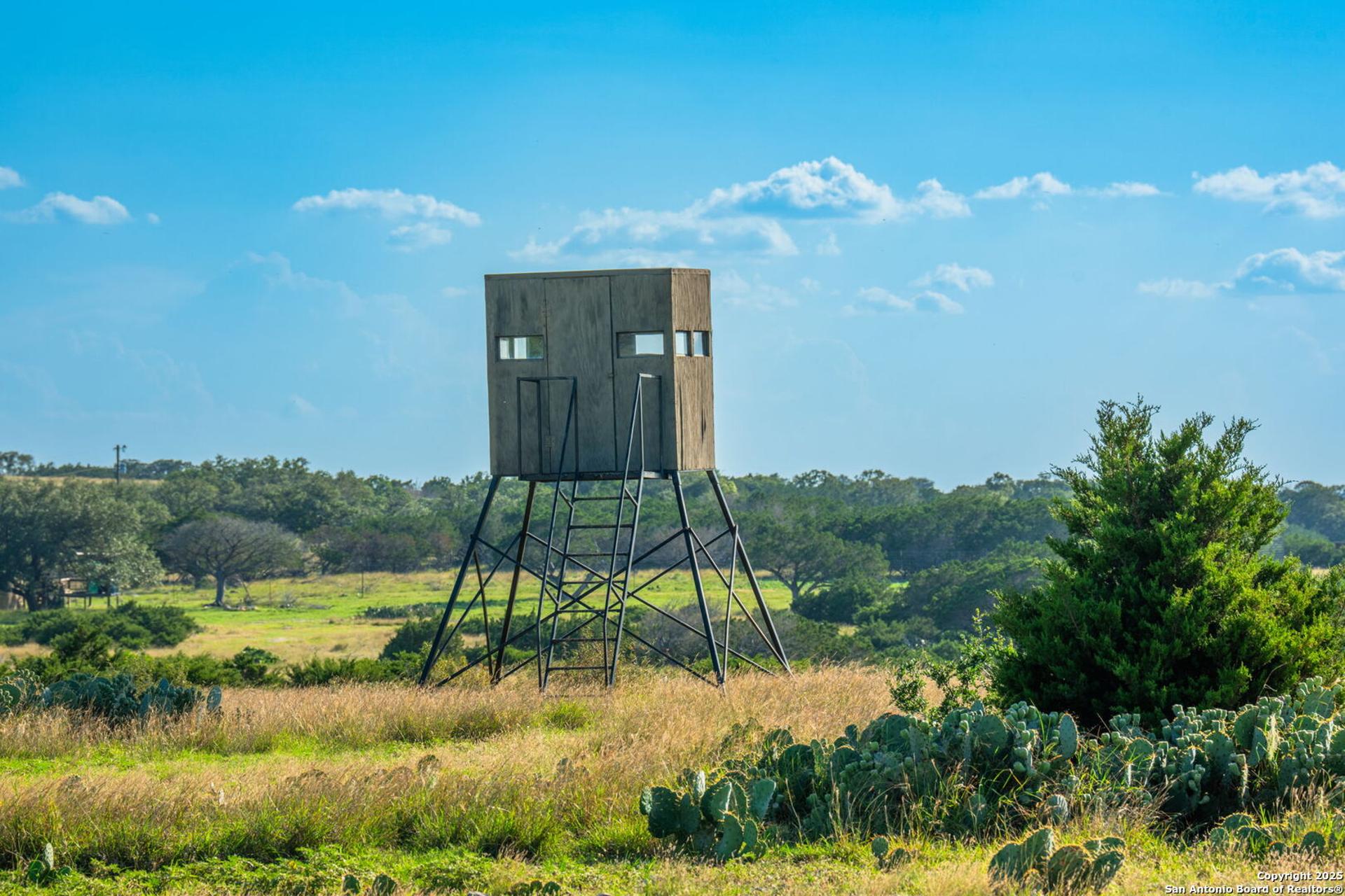 0 Fair Ranch Rd, LEAKEY, TX, 78873