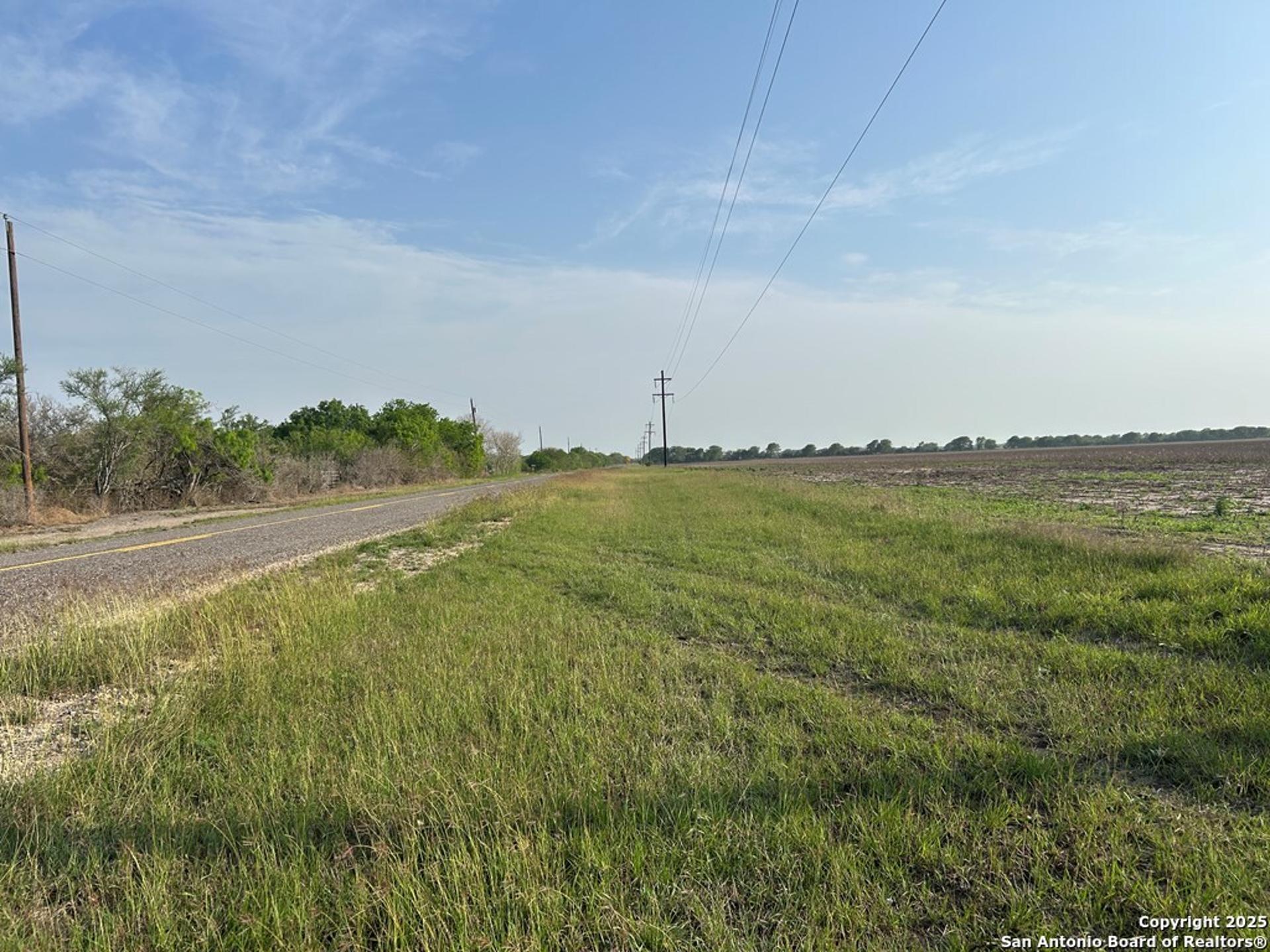 000 Fm 1349, BEEVILLE, 78102