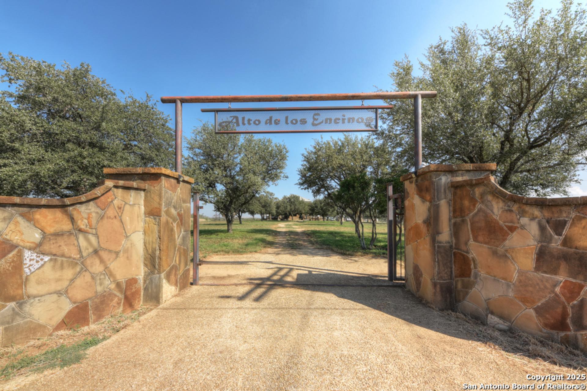 6887 Von Ormy, VON_ORMY, TX, 78073