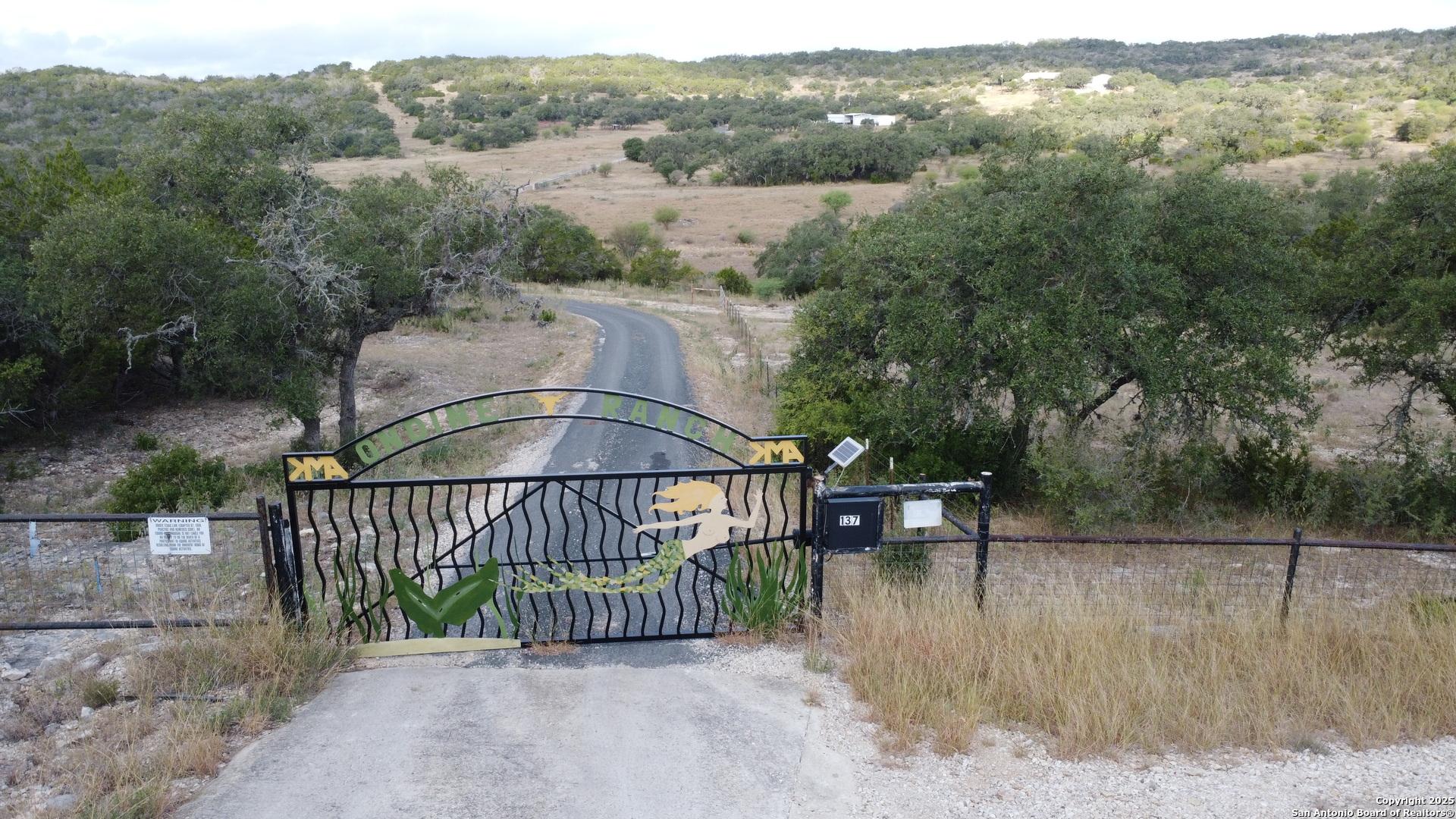 137 Private Road 3501, MICO, TX, 78056