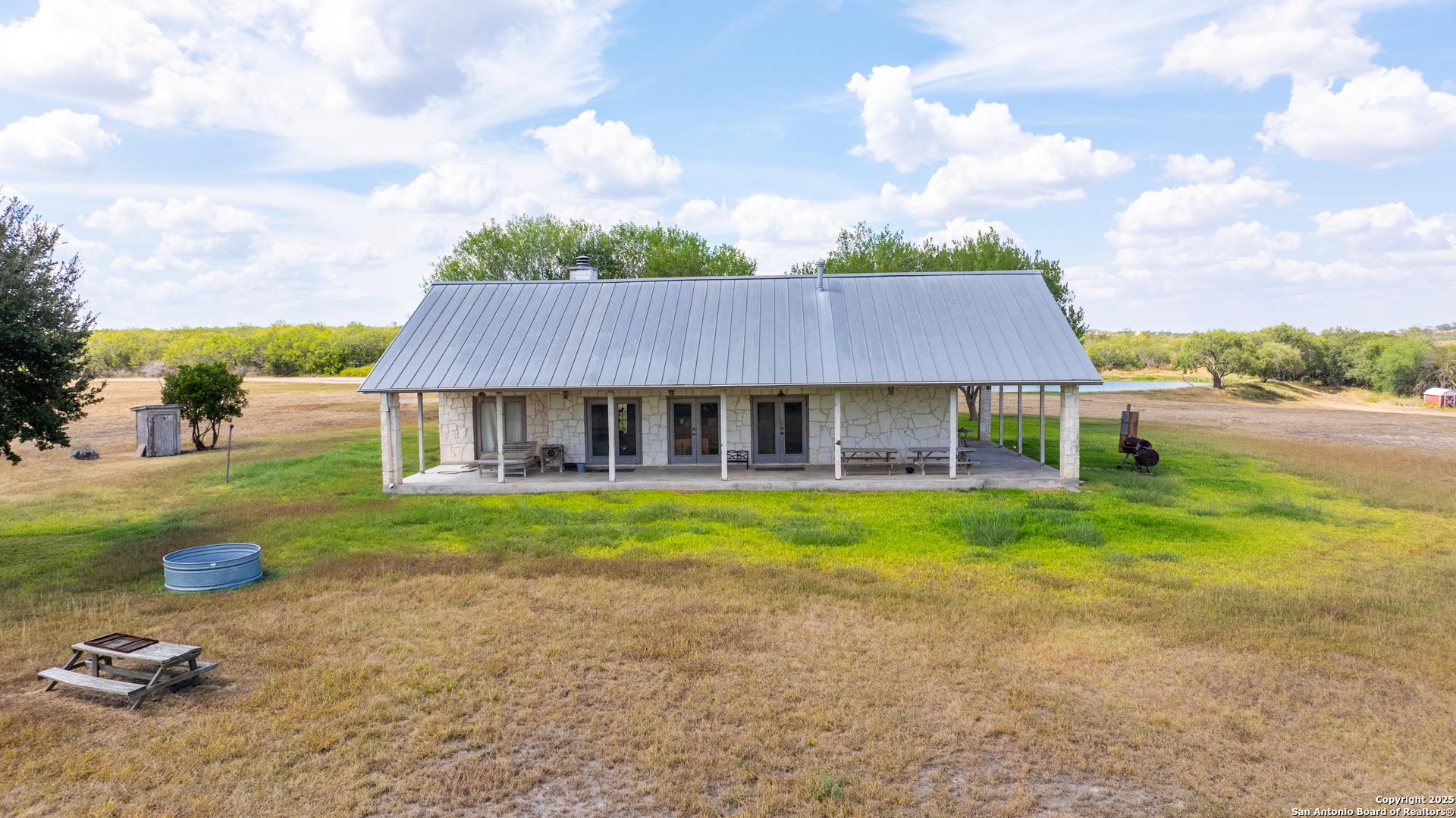 000 County Road 332, RUNGE, TX, 78151