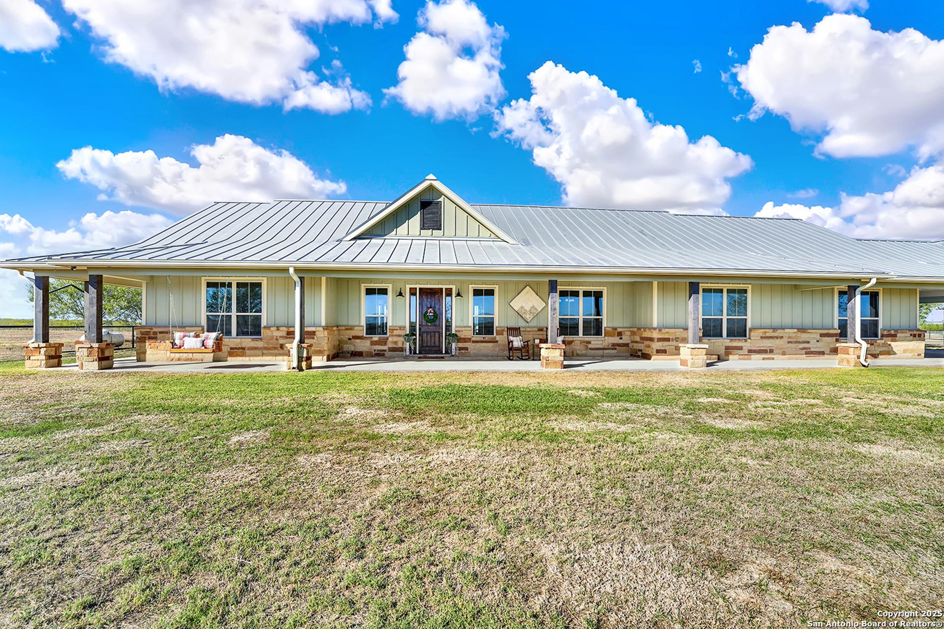 3498 County Road 215, FALLS_CITY, TX, 78113