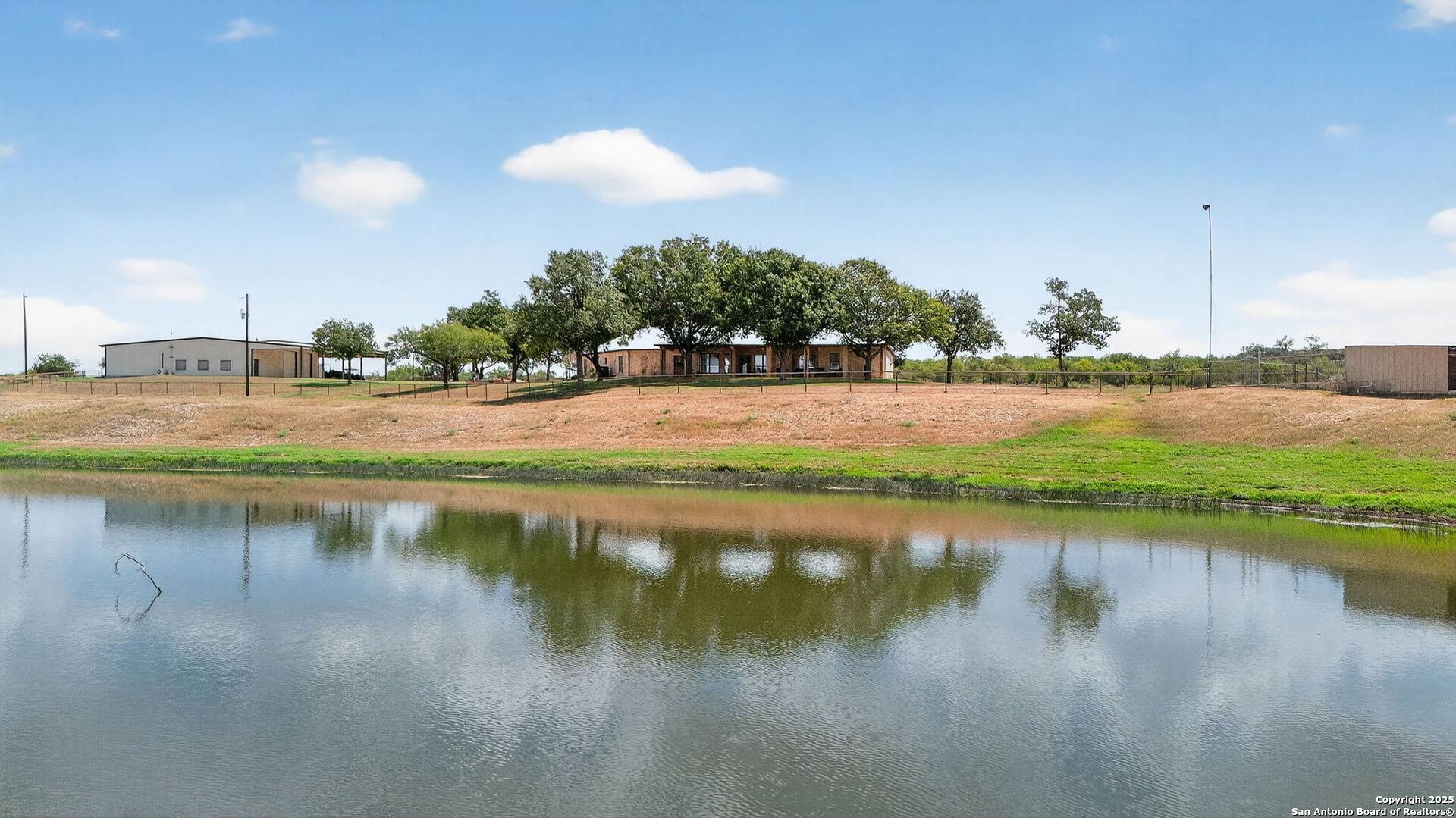 2220 FM 1343, DEVINE, TX, 78016