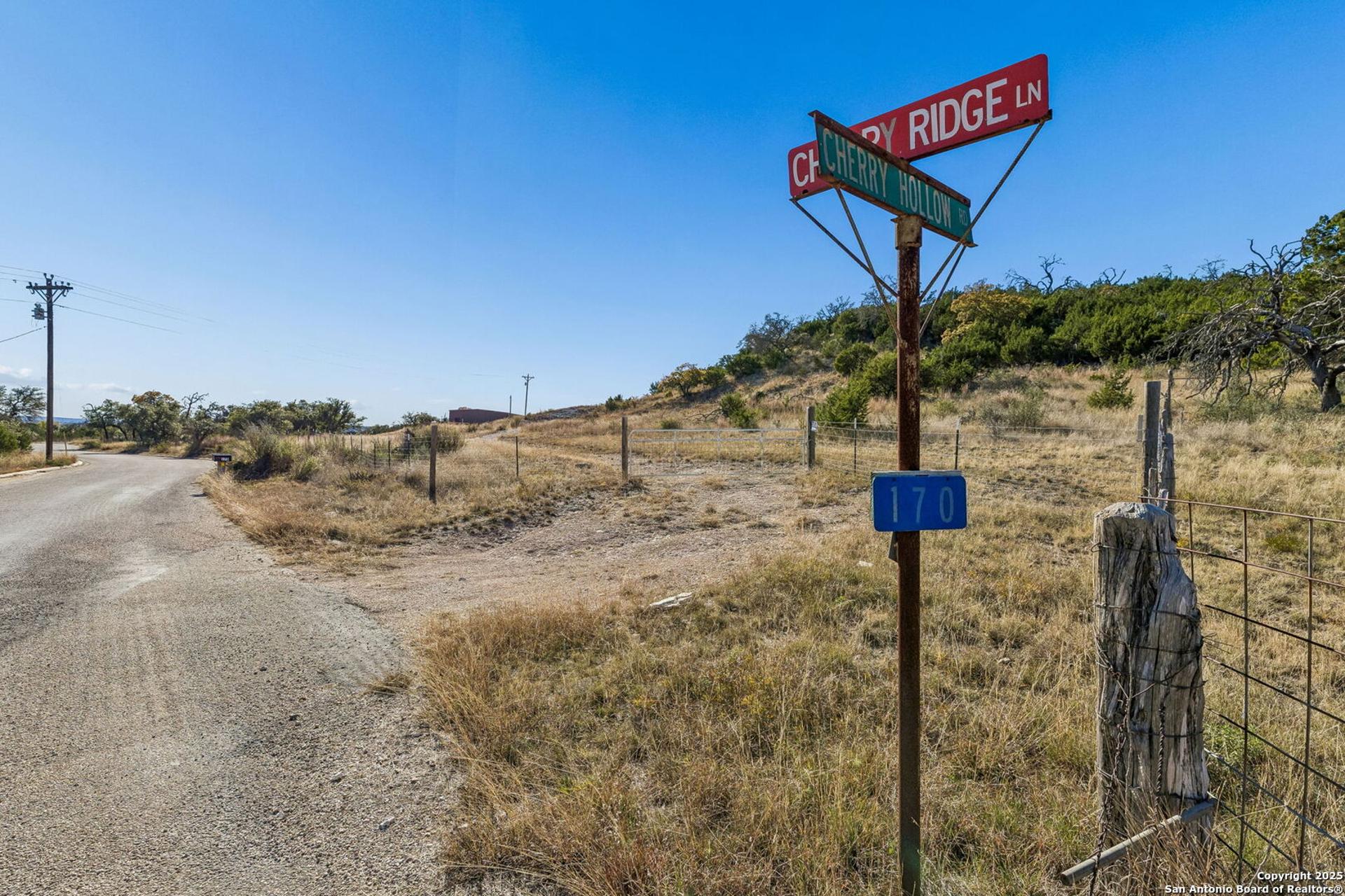 944 Metzger, FREDERICKS, TX, 78624