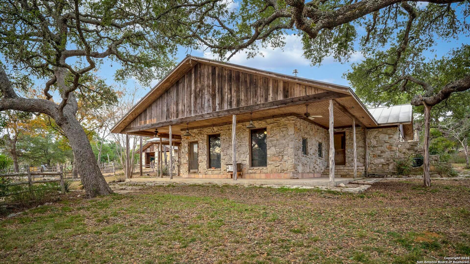 360 Kirk Ln, BULVERDE, TX, 78163