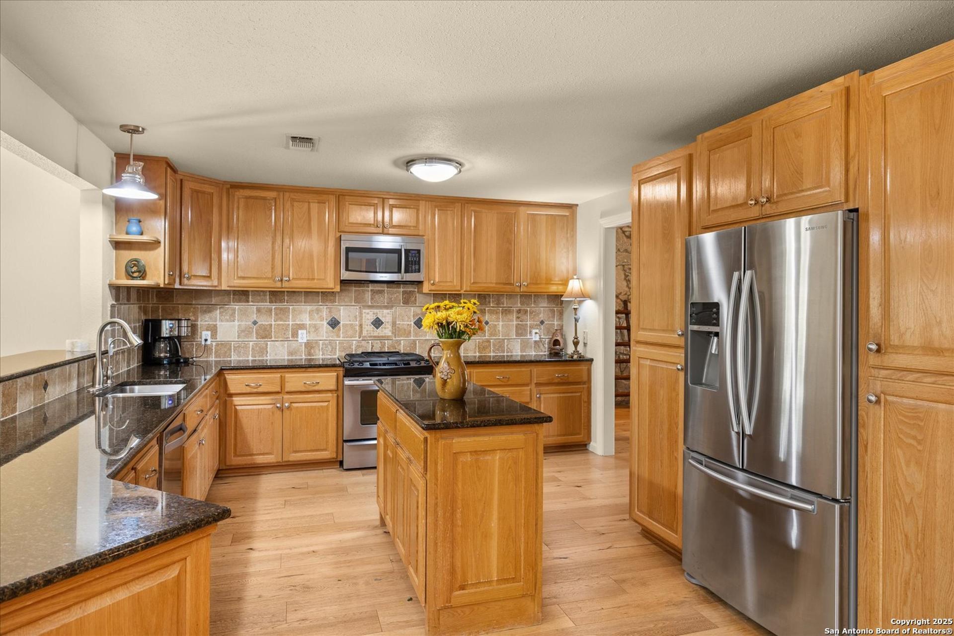 127 Camp Alzafar, BOERNE, TX, 78006