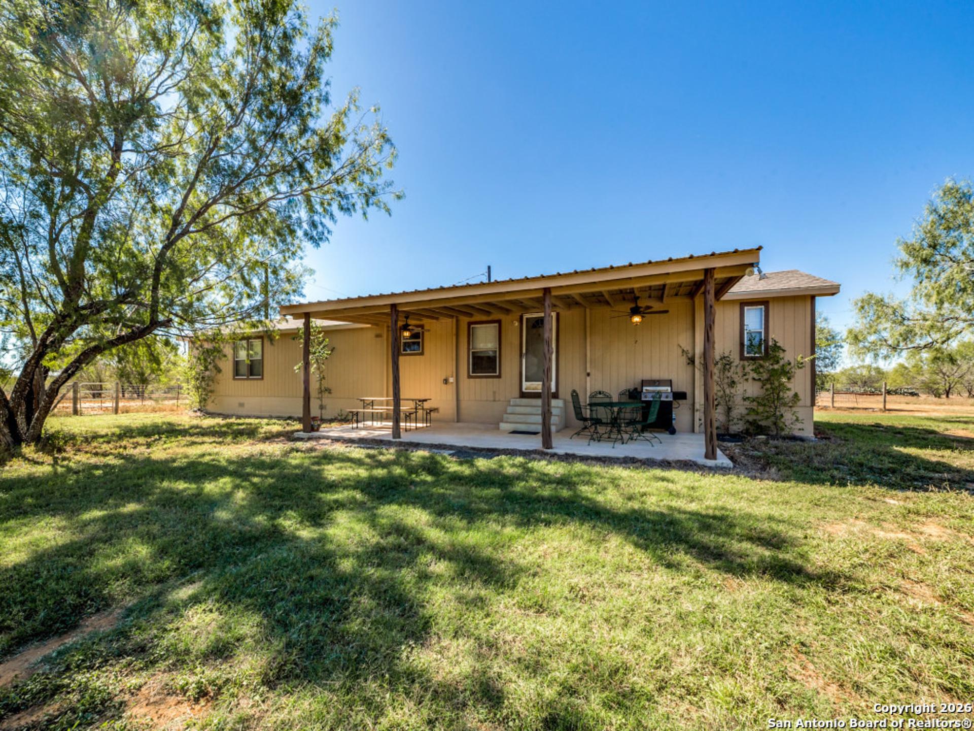 6472 Bluntzer Rd, JOURDANTON, TX, 78026