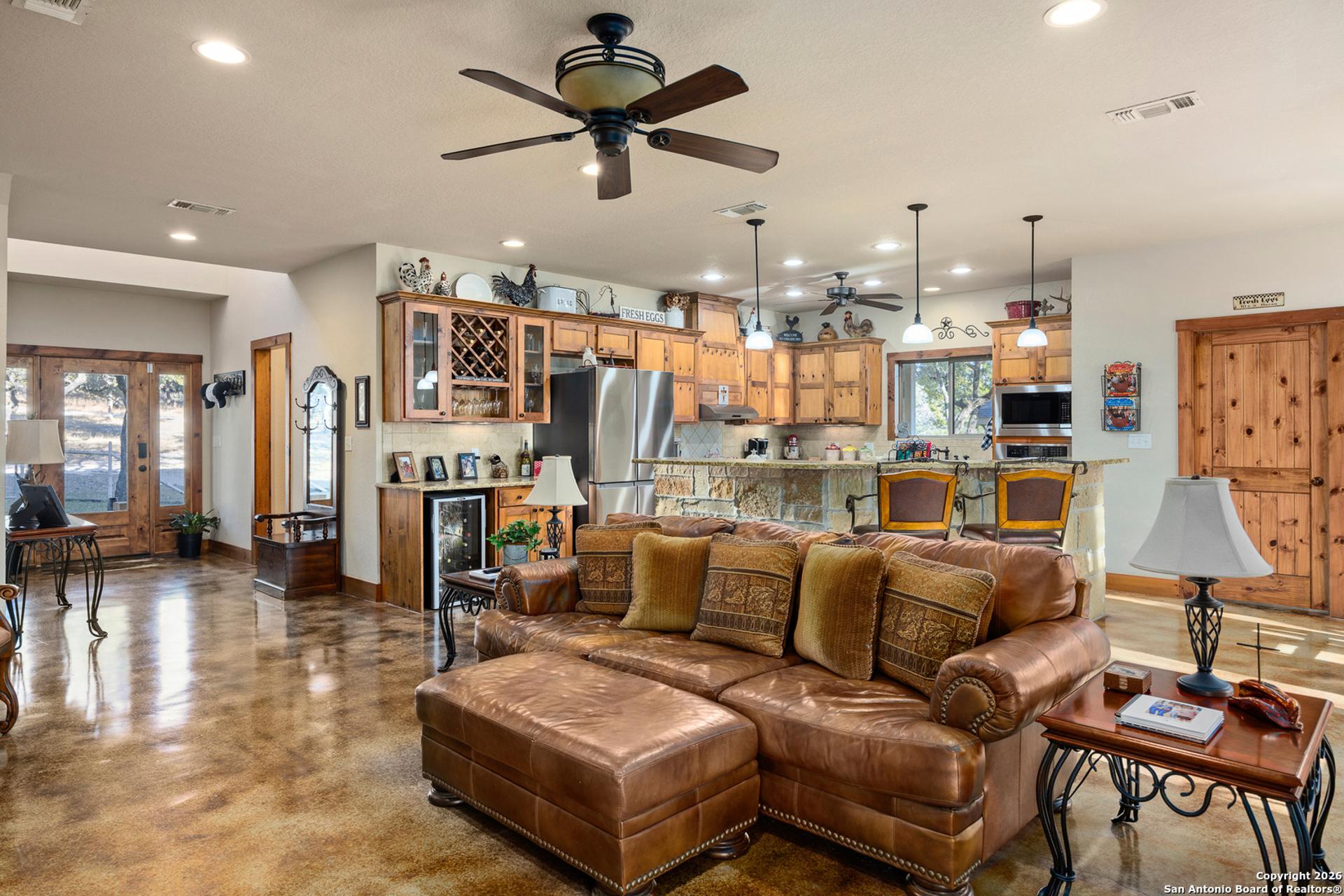 488 Phillip, PIPE_CREEK, TX, 78063