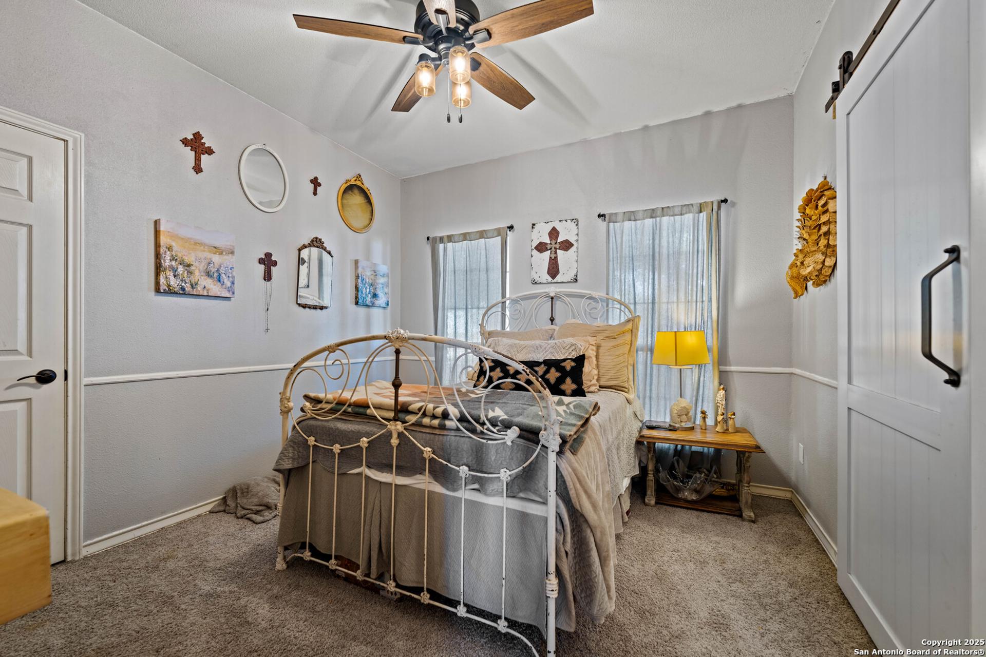 809 County Road 213, MCCOY, TX, 78113