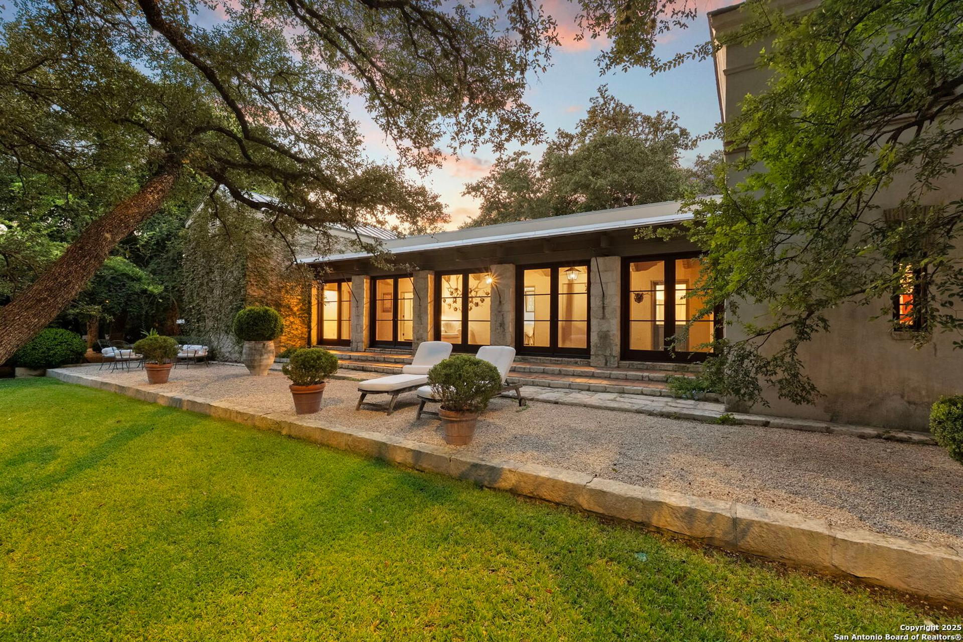 317 Limestone Creek, HILLCOUNTR, TX, 78232