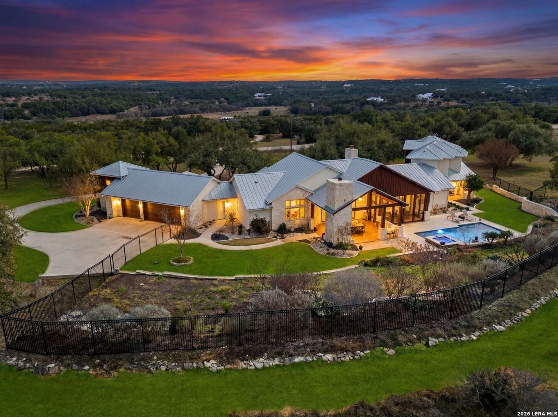 1043 Twin River, CANYONLAKE, TX, 78133