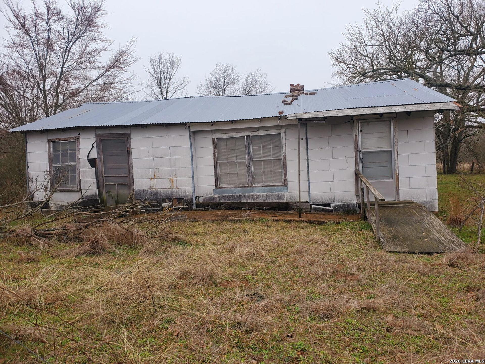 183 County Road 211, REAGAN, TX, 76680