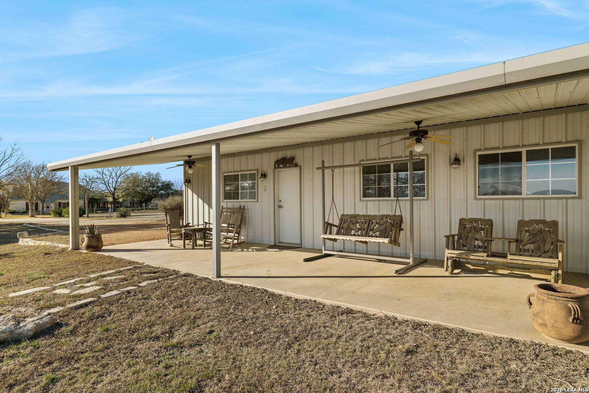 521 Bluff Creek Road, CENTERPOIN, TX, 78010