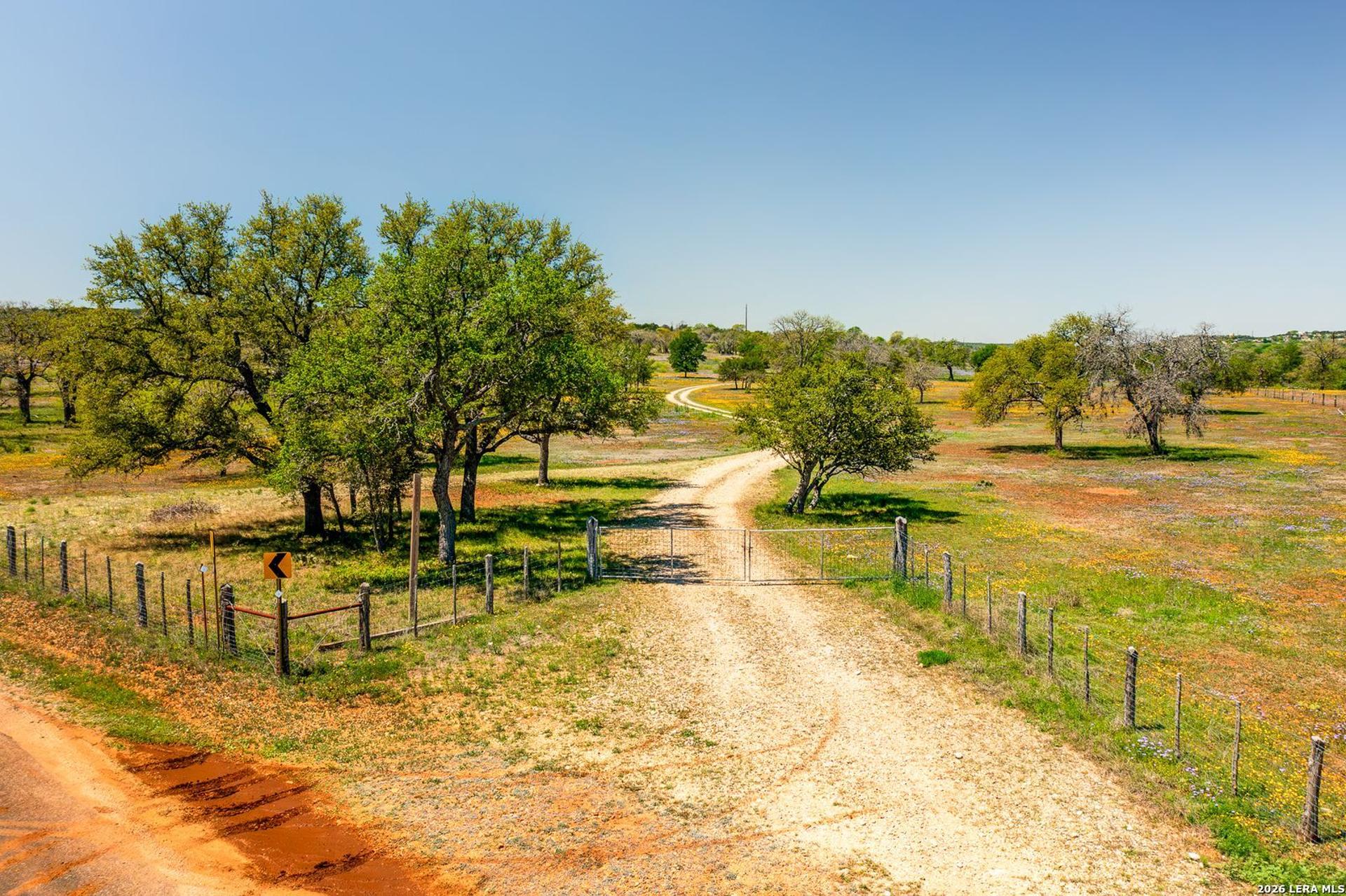 567 Bear Creek Road, KERRVILLE, TX, 78028