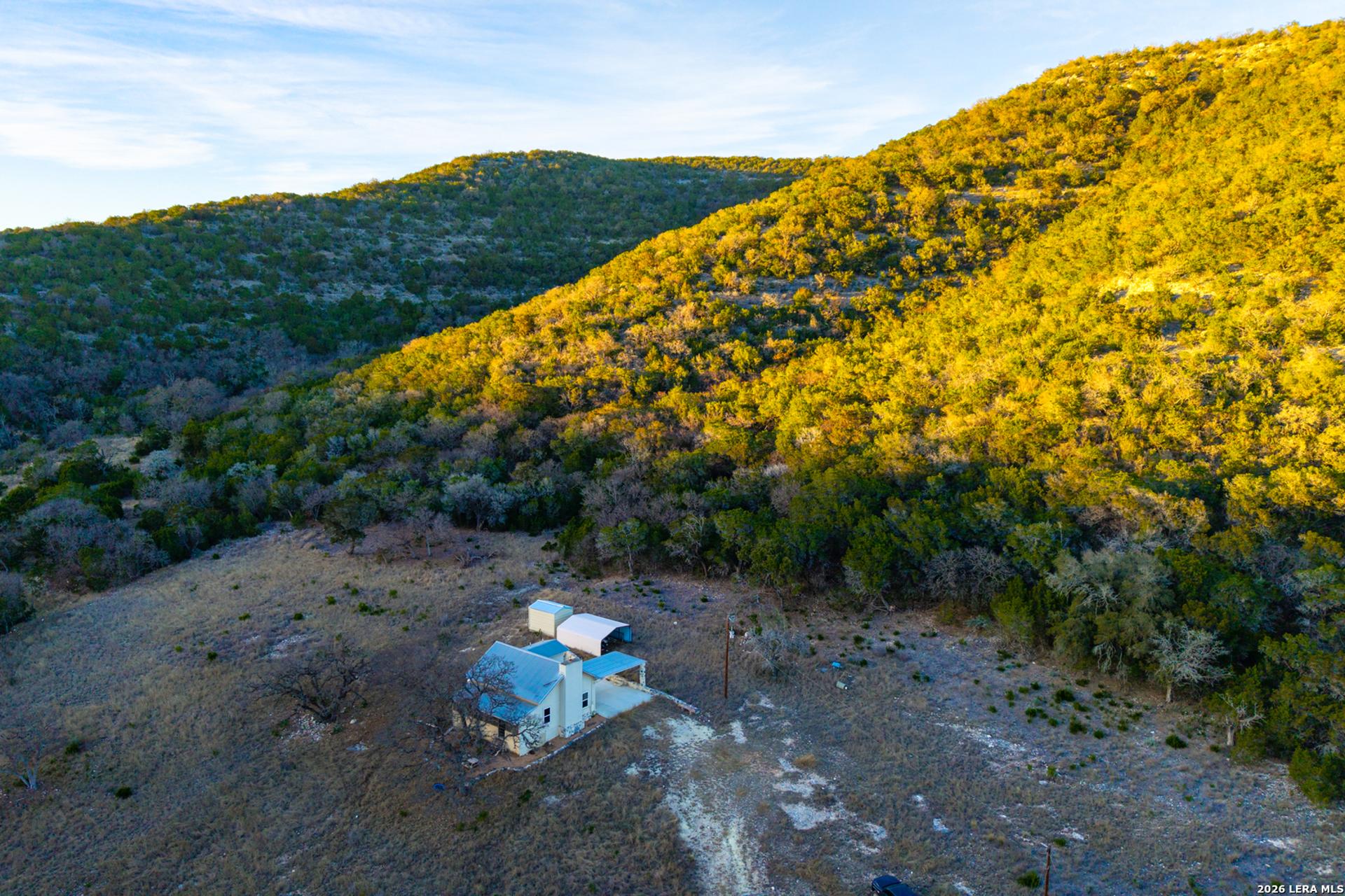 1030 Owl Hollow, LEAKEY, TX, 78873