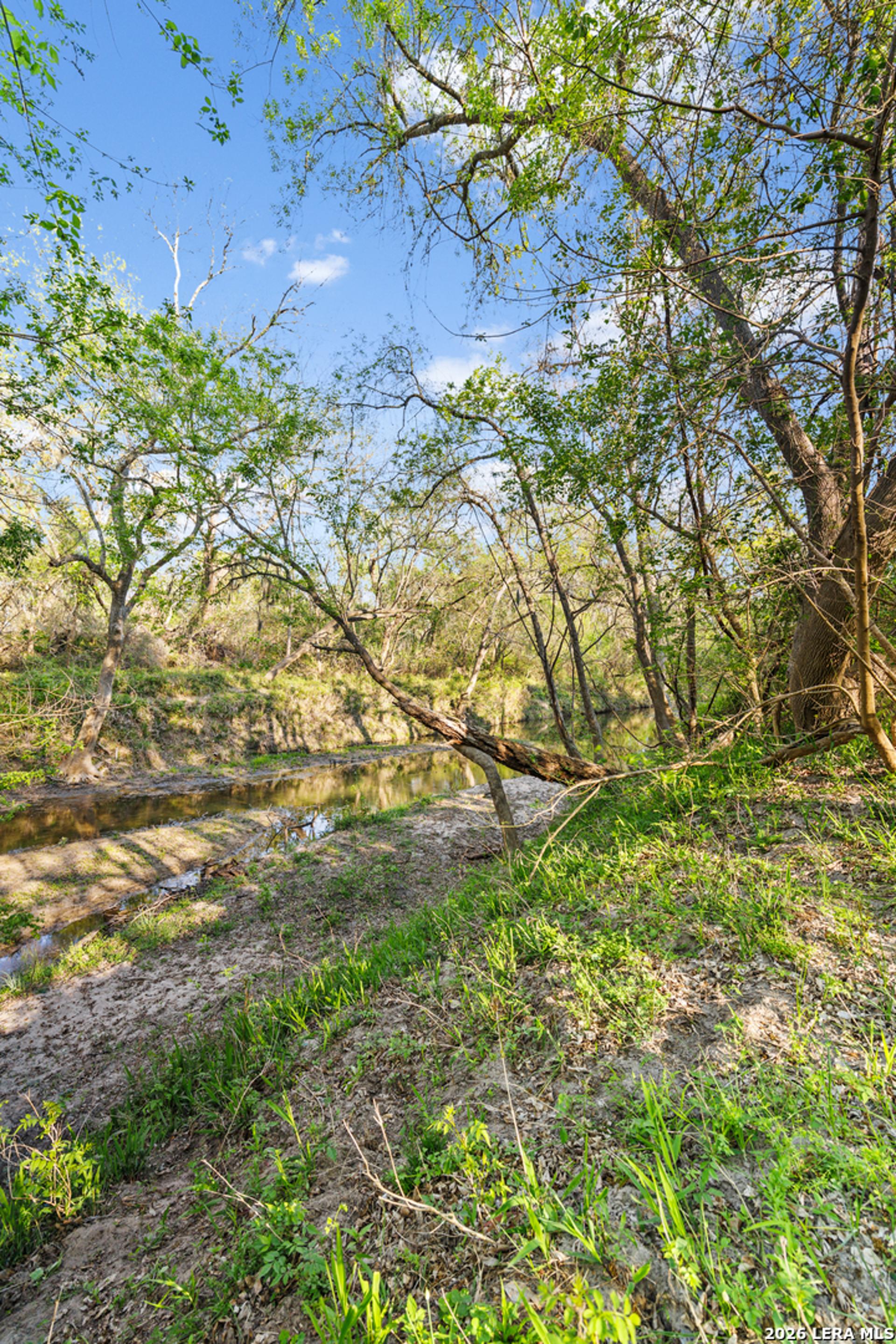 2427 Fm 234, EDNA, TX, 77957