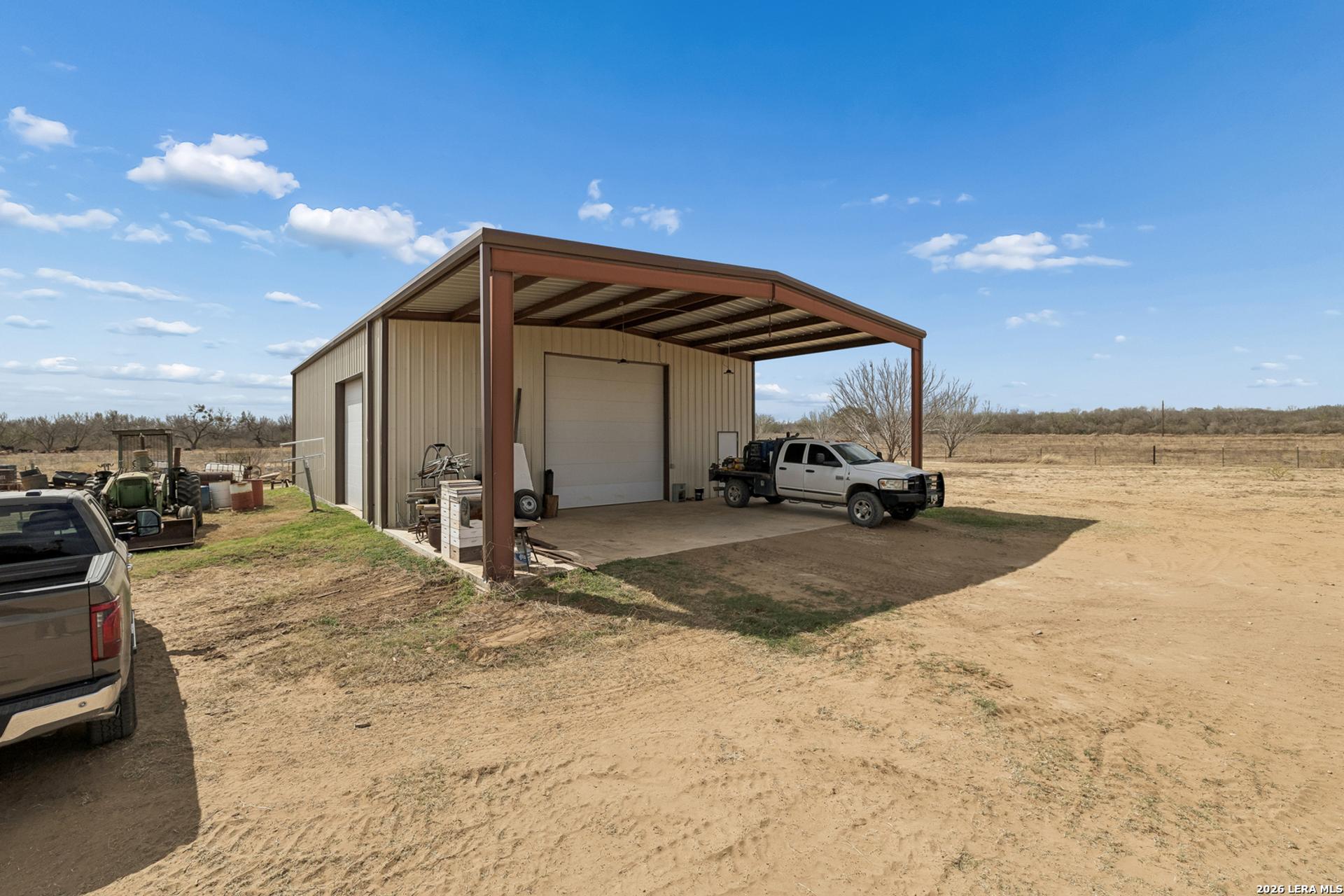 854 county road 7421, YANCEY, TX, 78886