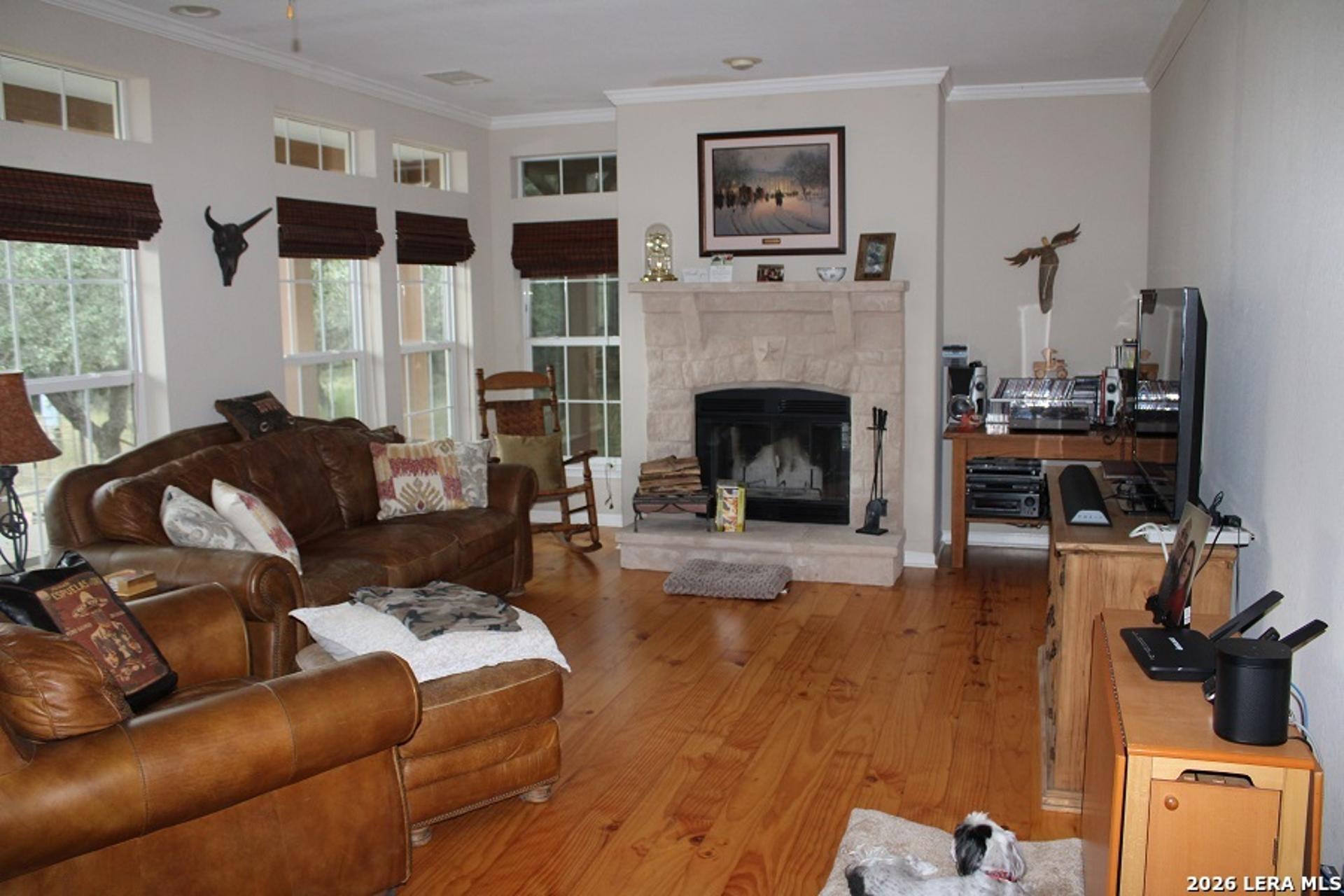 1121 CR 381 CR 381, FREDONIA, TX, 76842