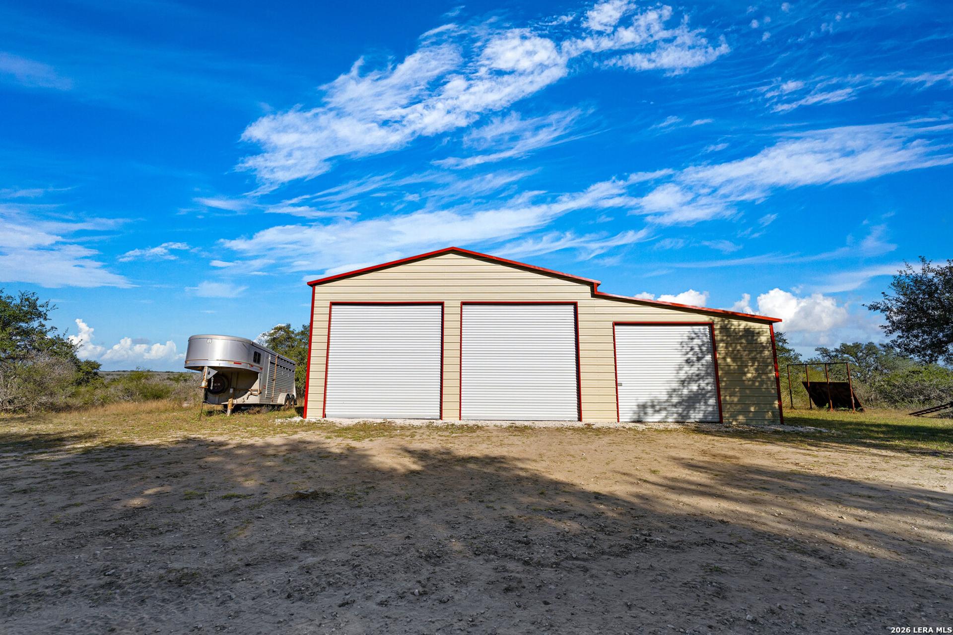 7869 County Road 203, BEEVILLE, TX, 78102