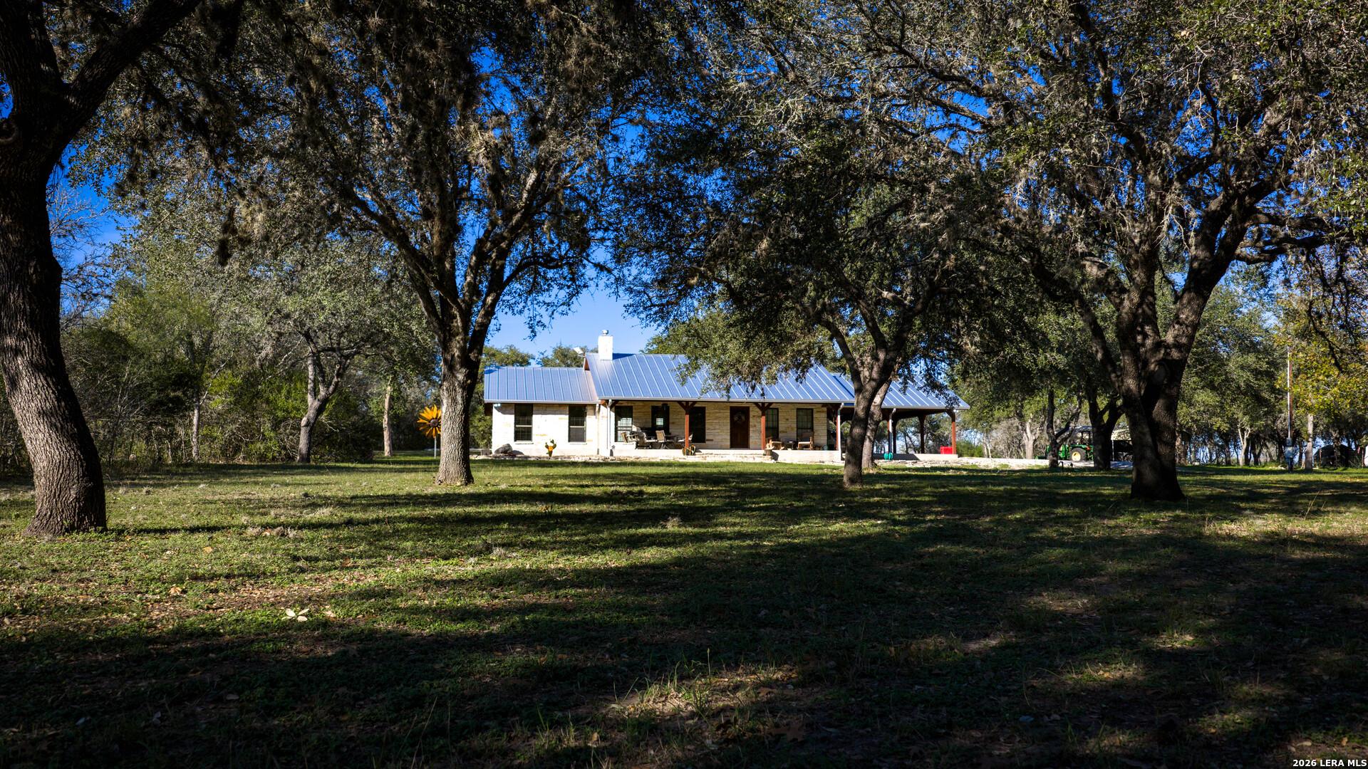 7869 County Road 203, BEEVILLE, TX, 78102