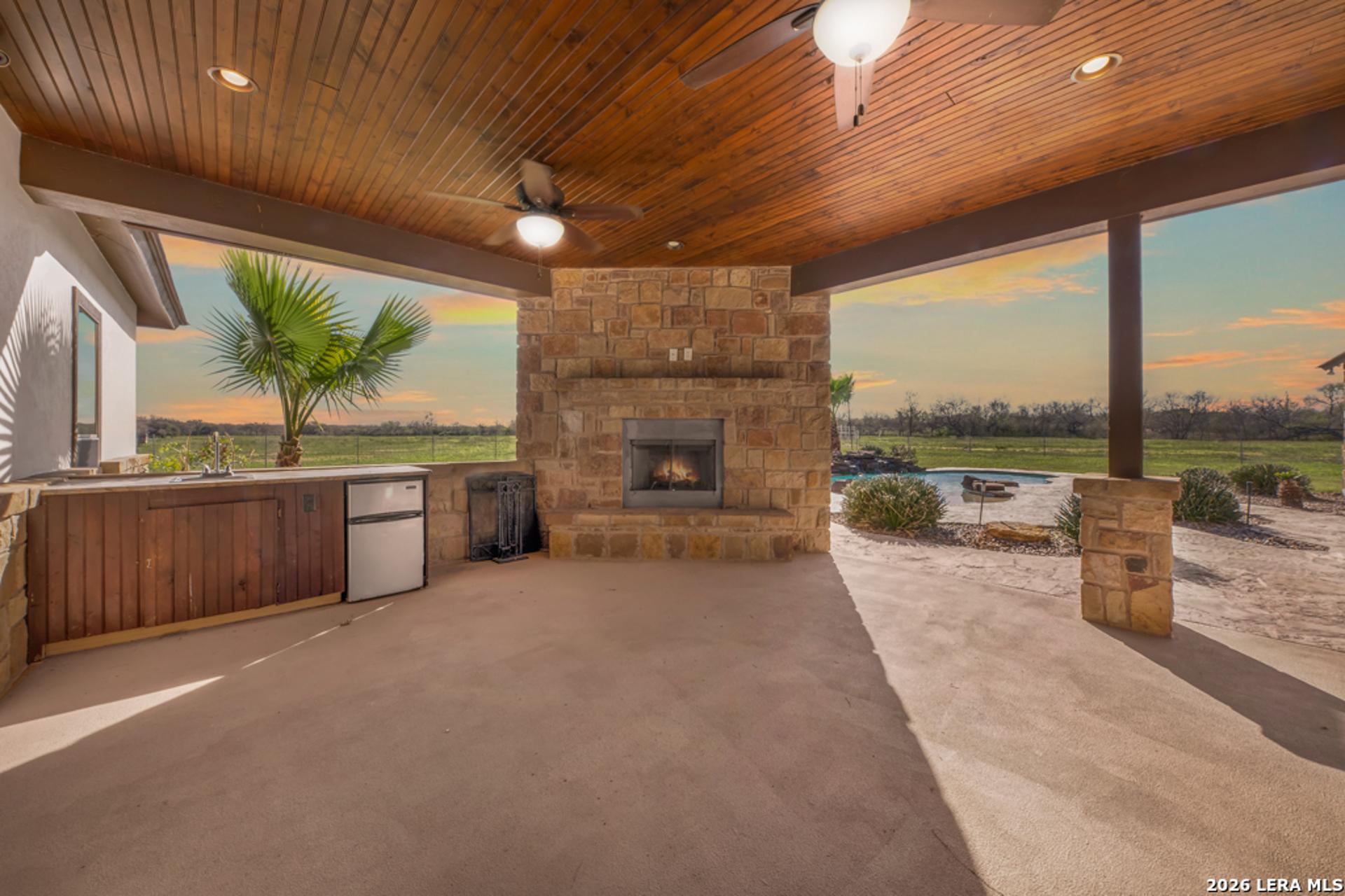 3255 Fm 539, LA_VERNIA, TX, 78121