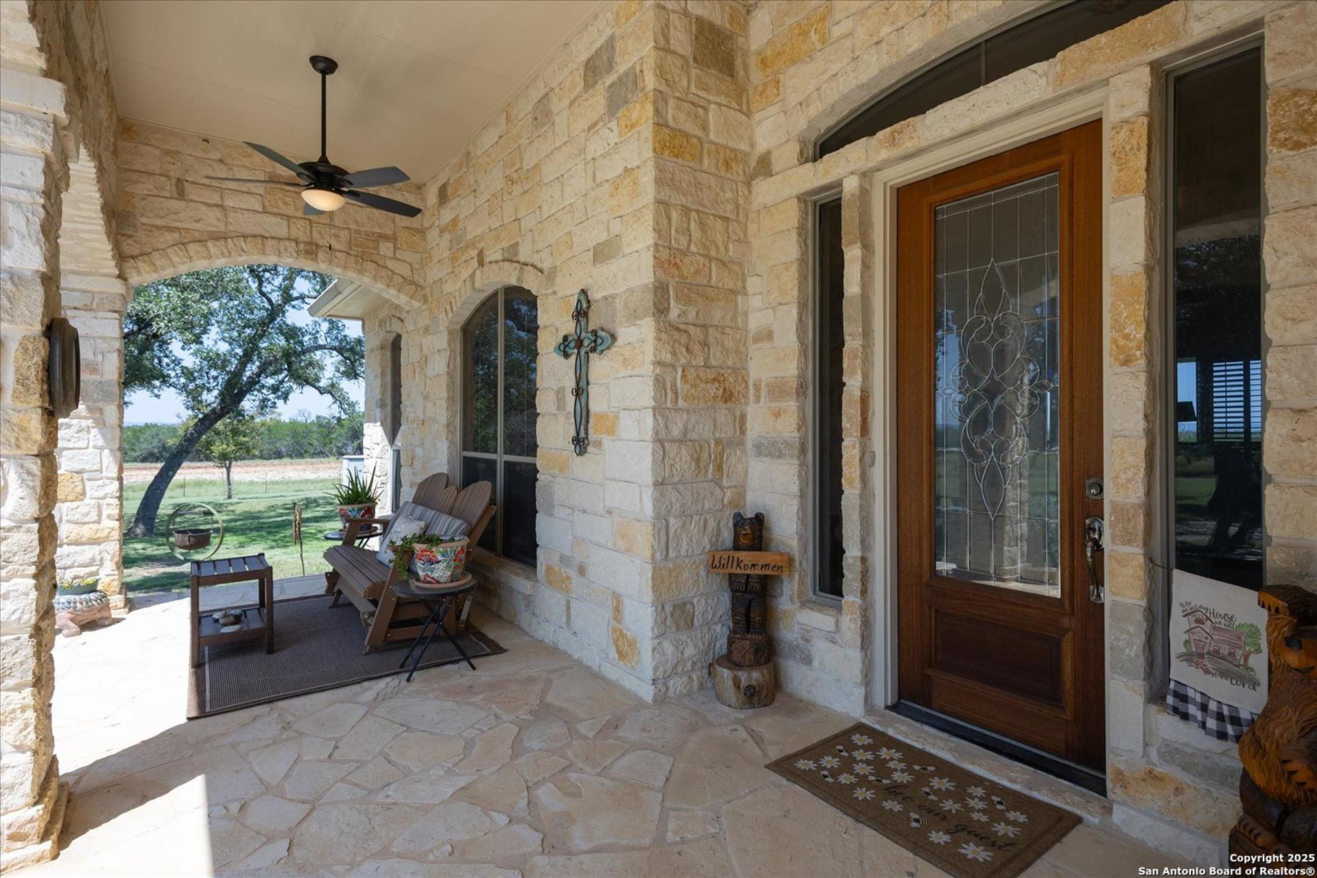 34 Cravey Rd, BOERNE, TX, 78006