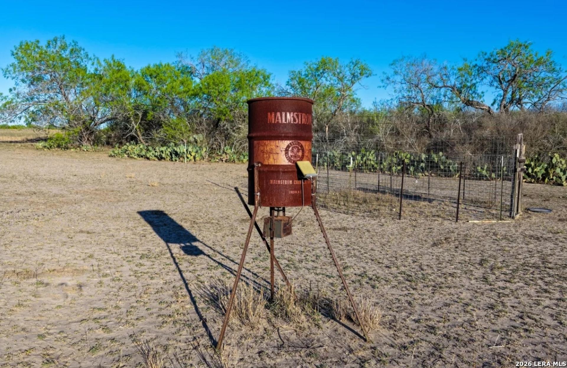 1444 County Road 210, FLORESVILL, TX, 78114