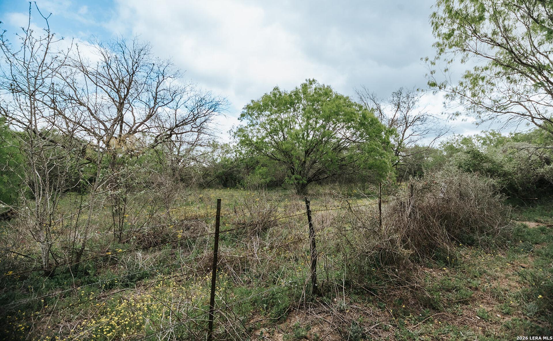 1065 fm 477, SEGUIN, TX, 78155