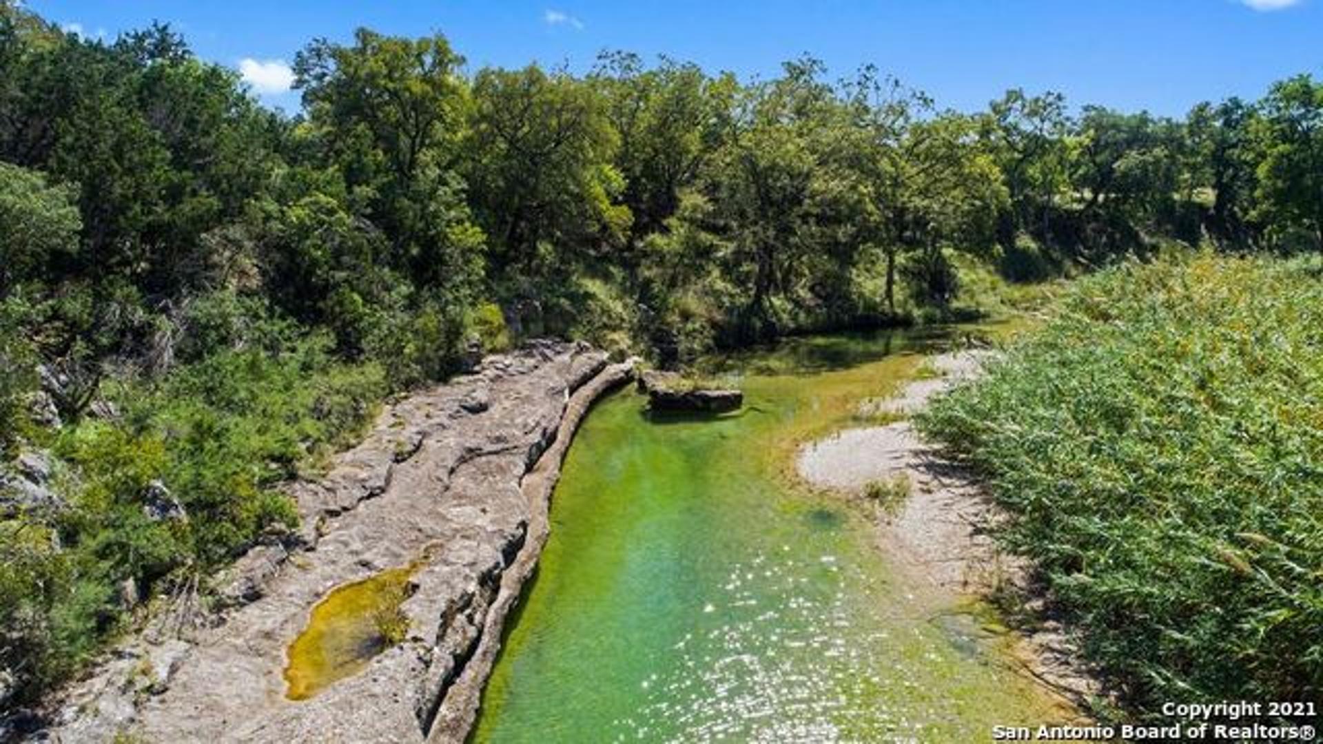 440 CHIMNEY VALLEY DR, BLANCO, TX, 78606