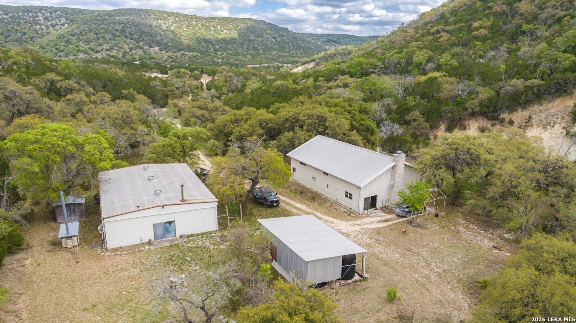 3655 North Seco Road, UTOPIA, TX, 78884