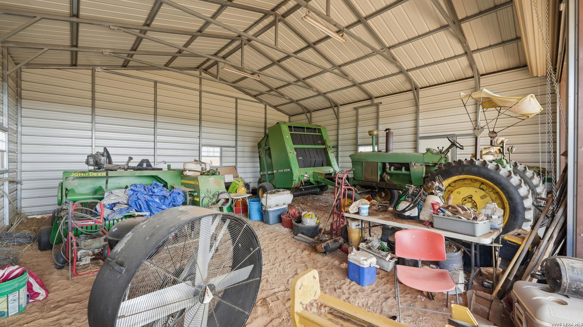 2141 County Road 132, FLORESVILL, TX, 78114